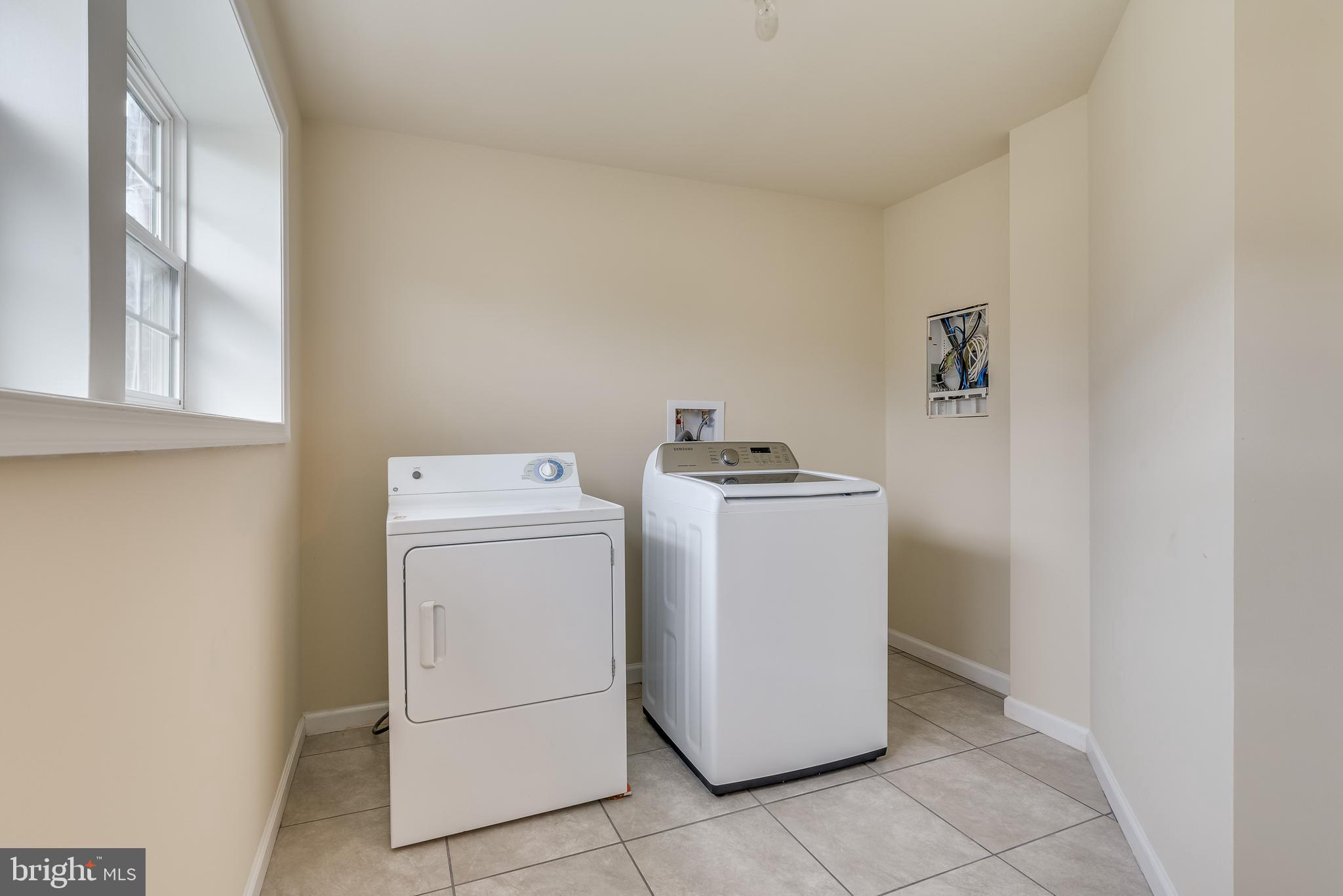 COUNTY GREEN - Residential