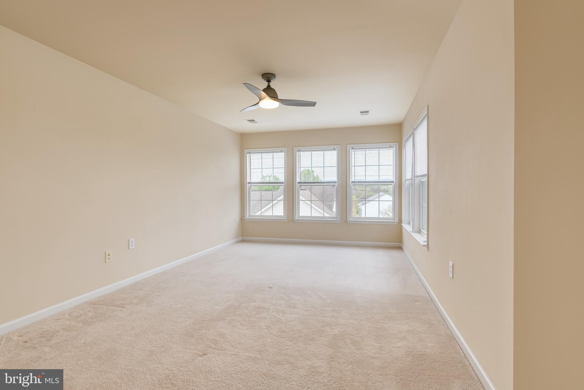 COUNTY GREEN - Residential