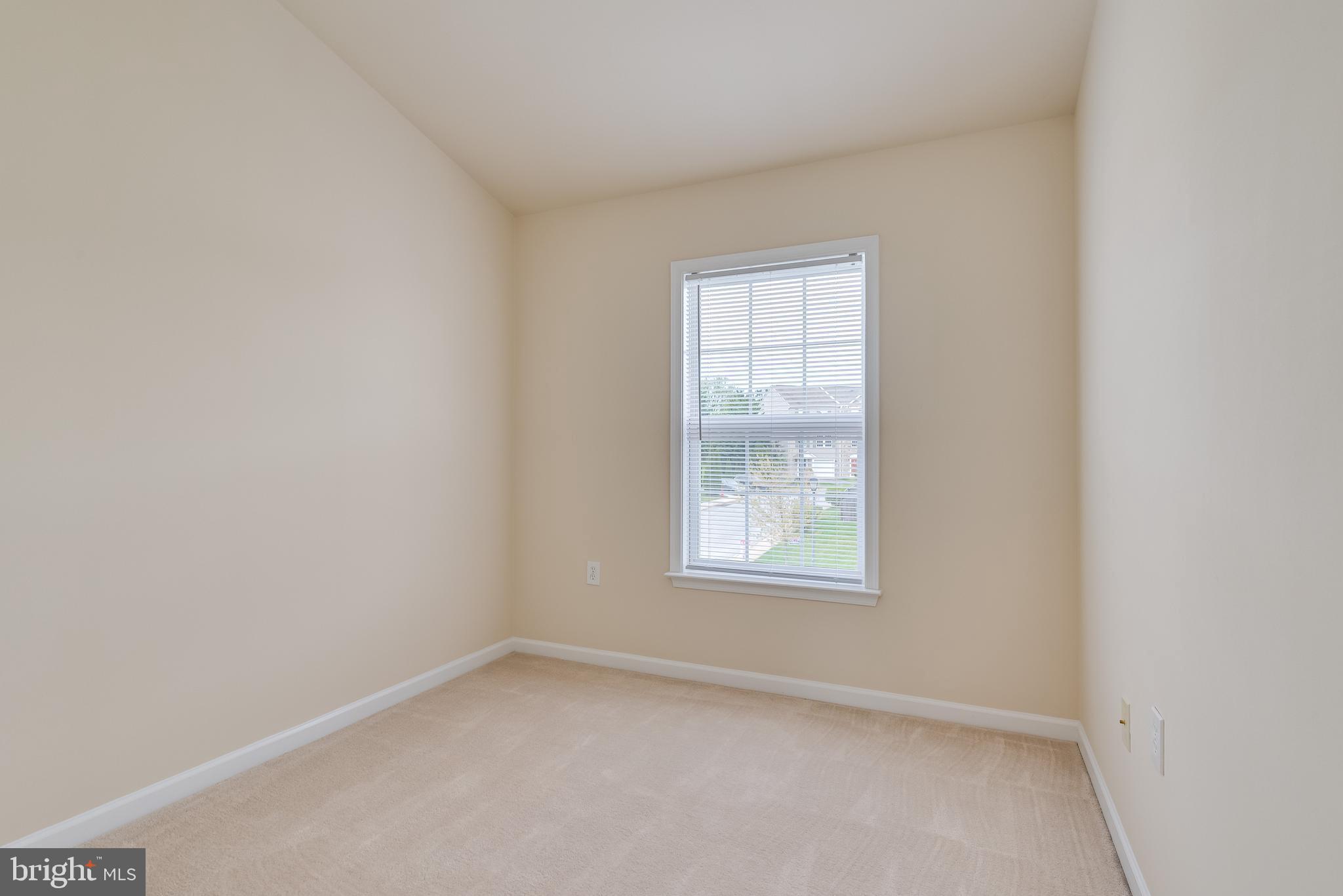 COUNTY GREEN - Residential