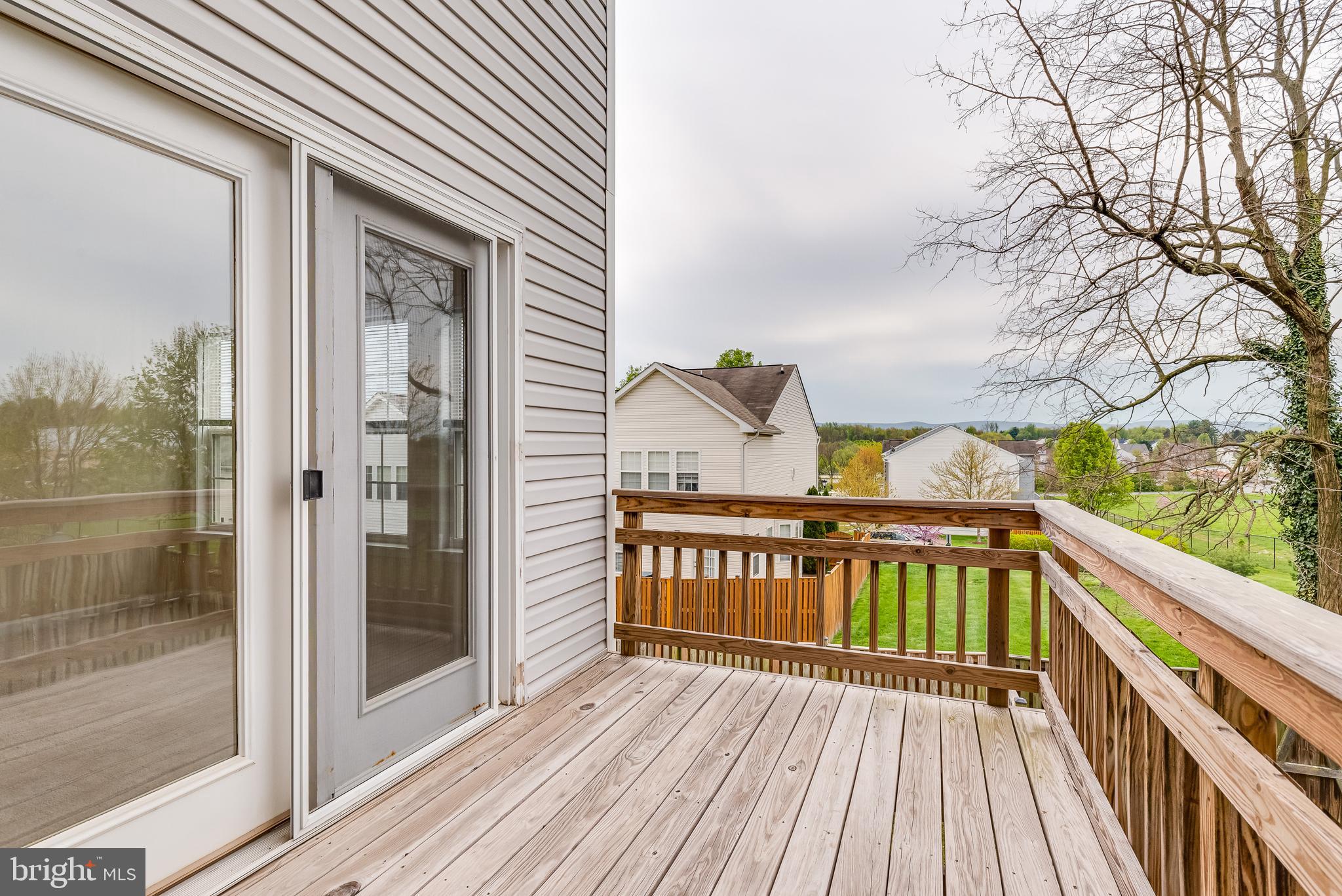 COUNTY GREEN - Residential