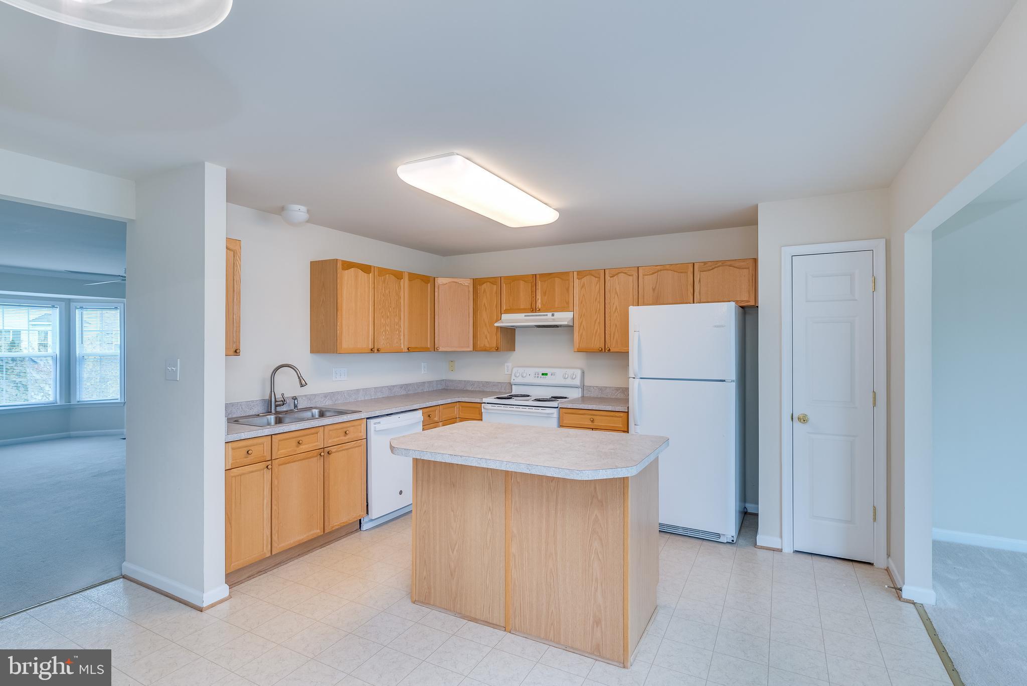 COUNTY GREEN - Residential