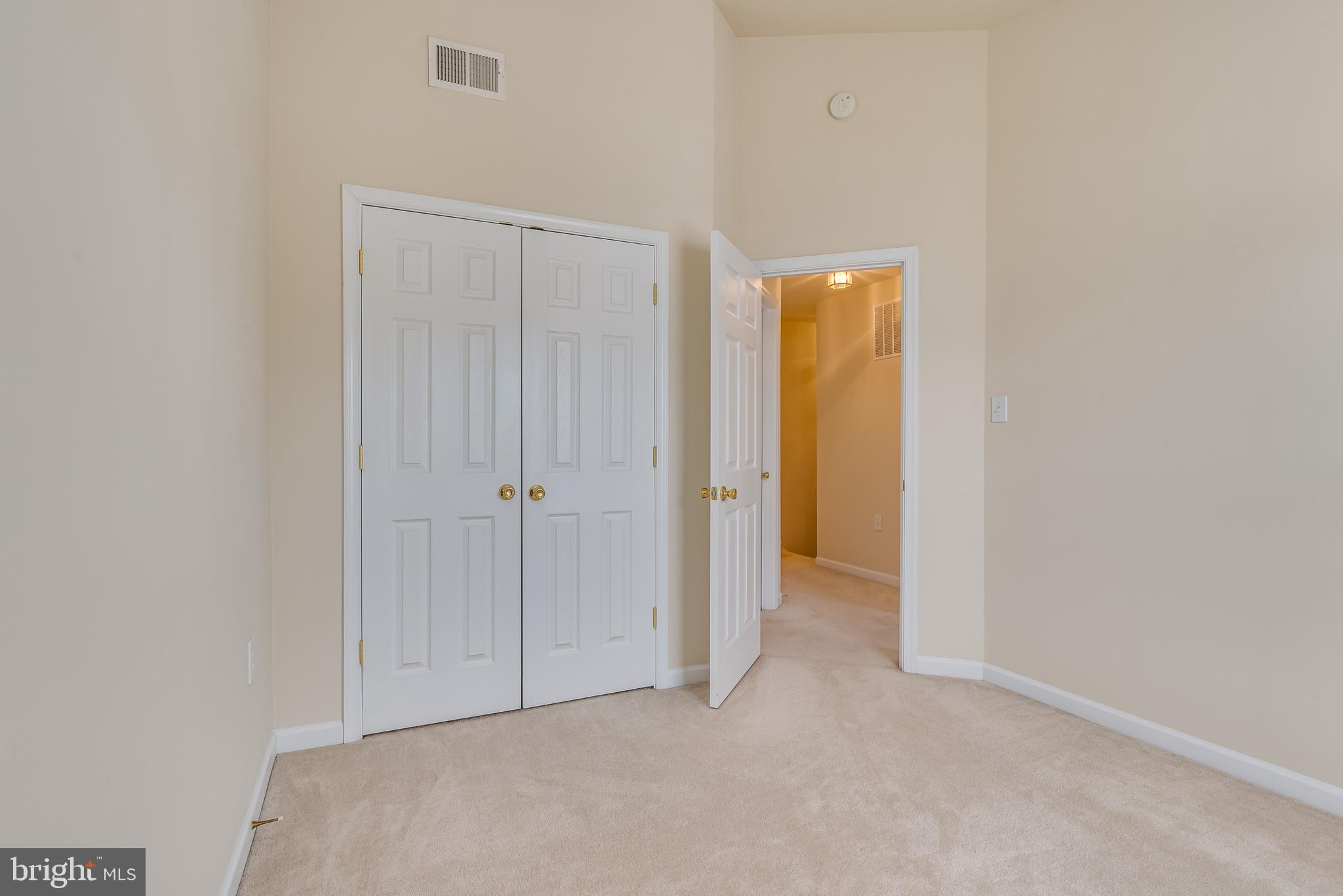 COUNTY GREEN - Residential