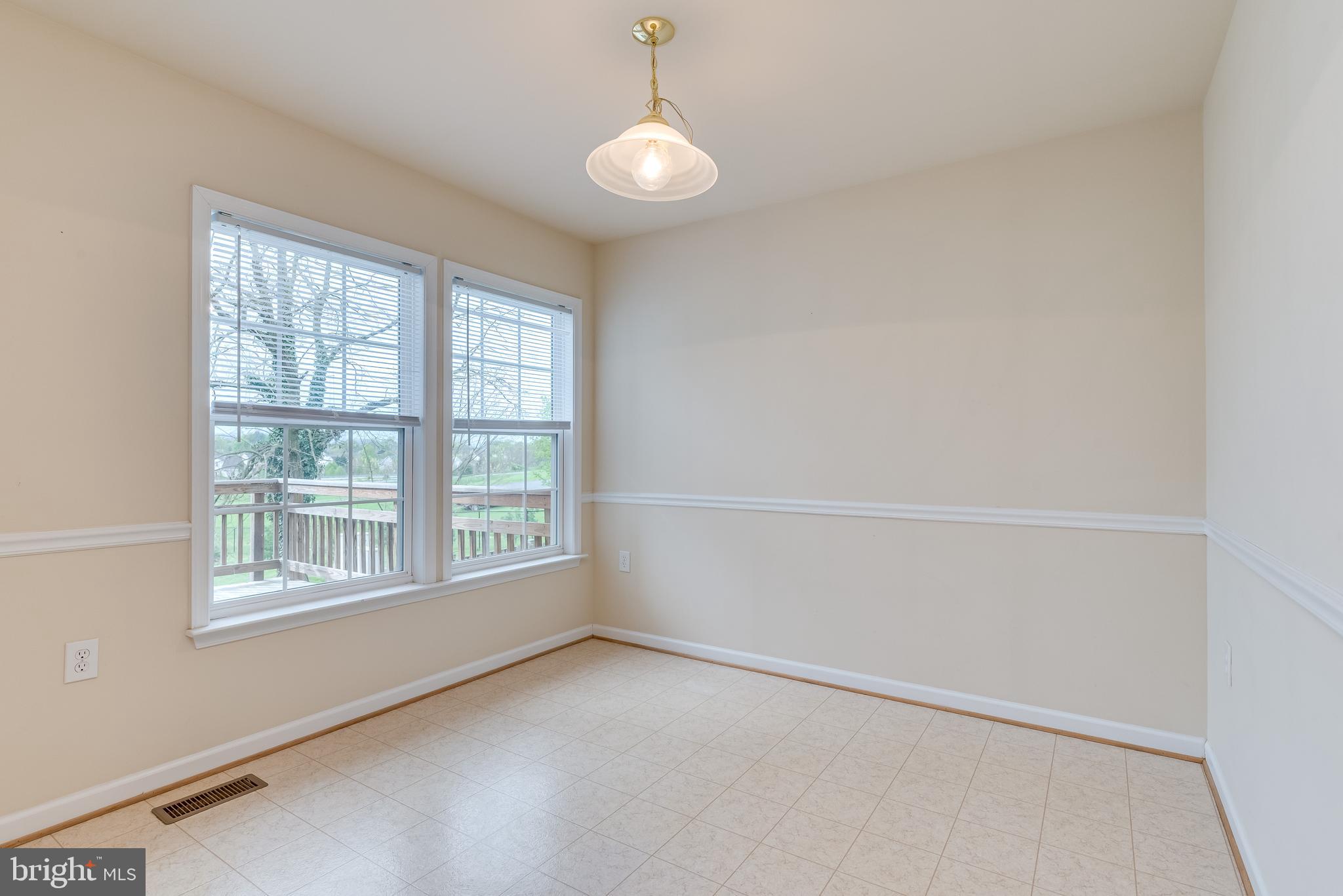 COUNTY GREEN - Residential