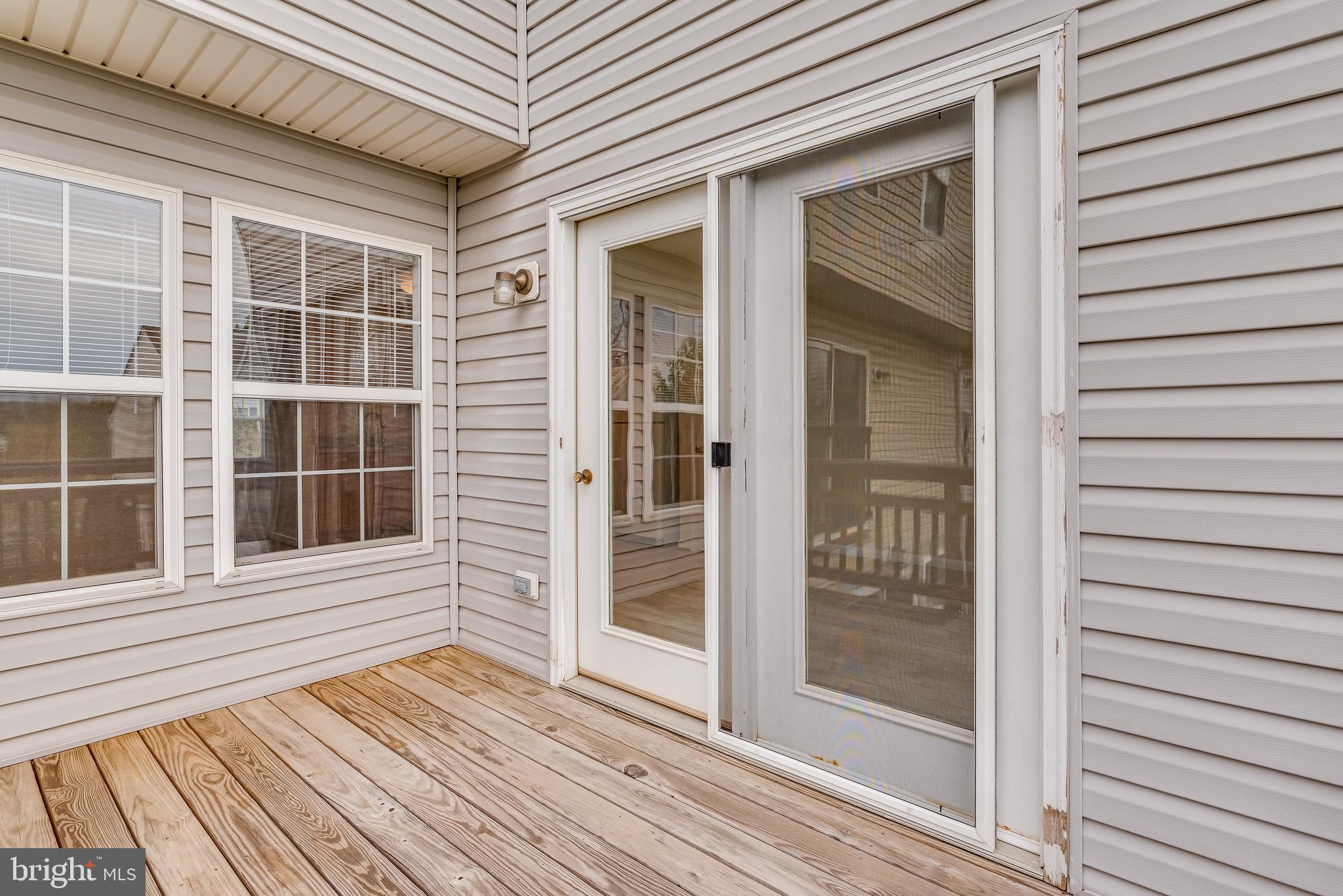 COUNTY GREEN - Residential