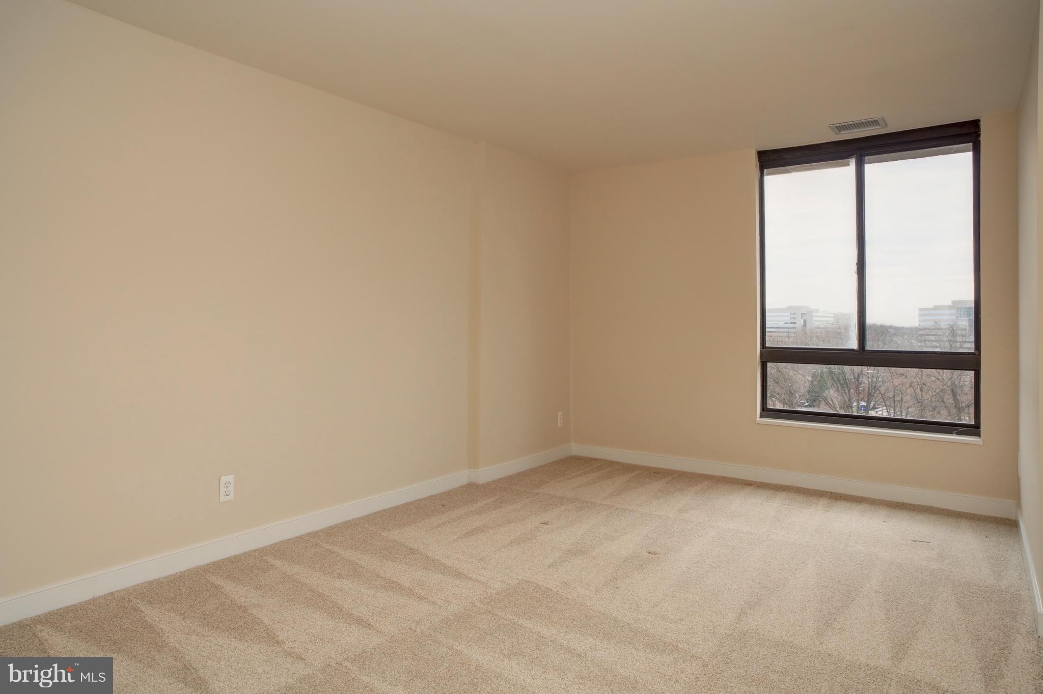 REGENCY AT MCLEAN - Residential Lease