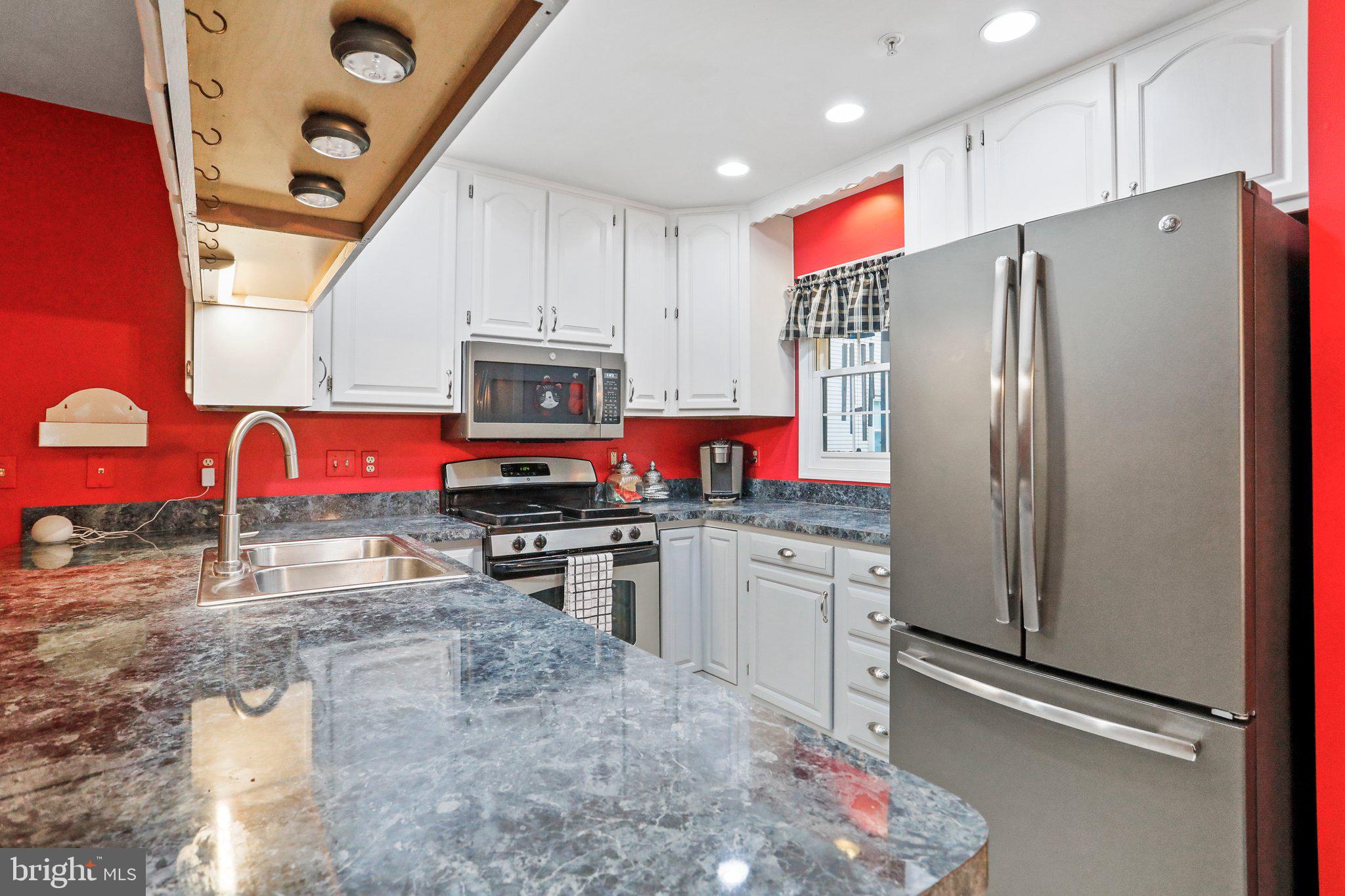 WORMANS MILL - Residential