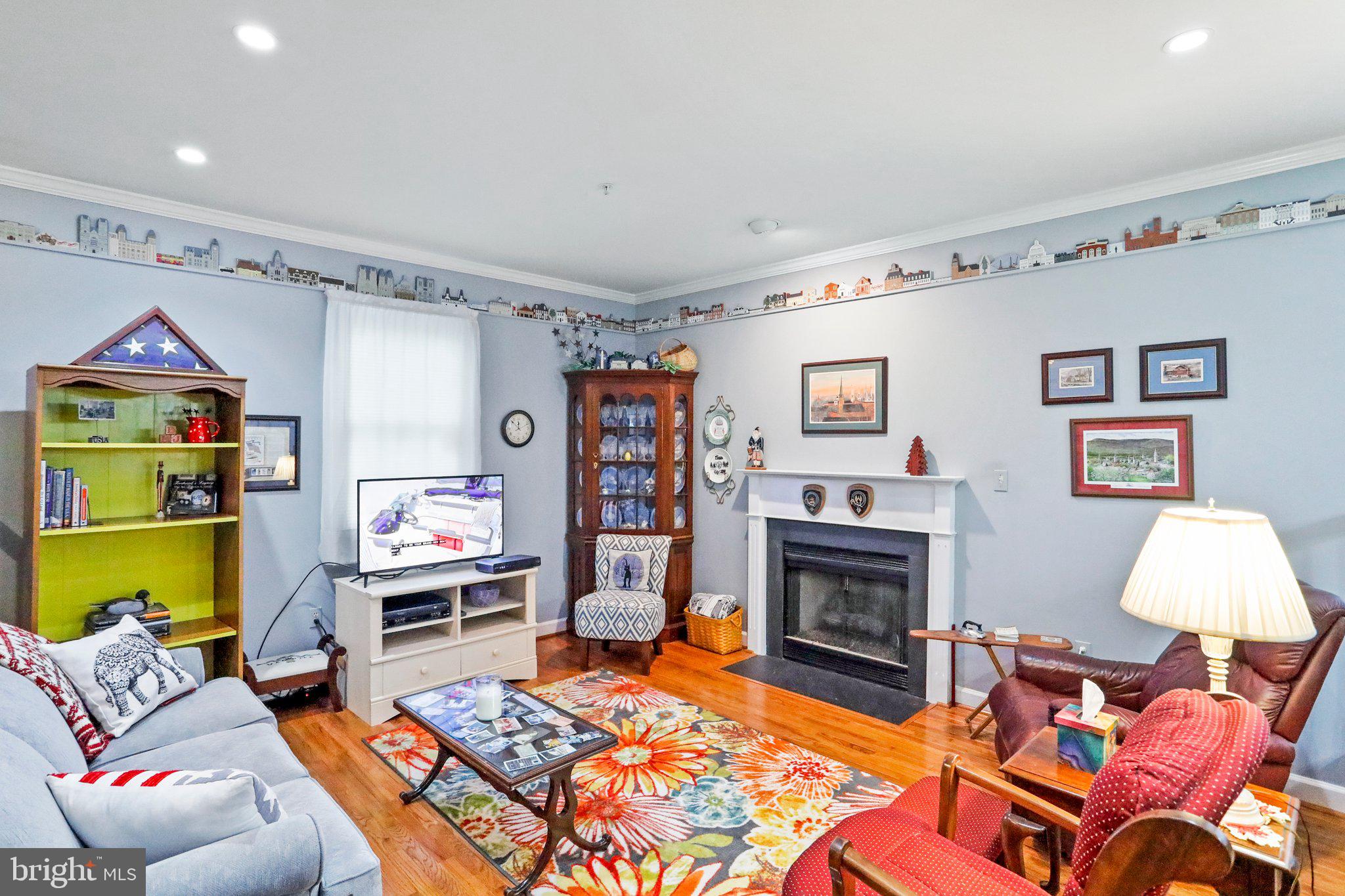 WORMANS MILL - Residential