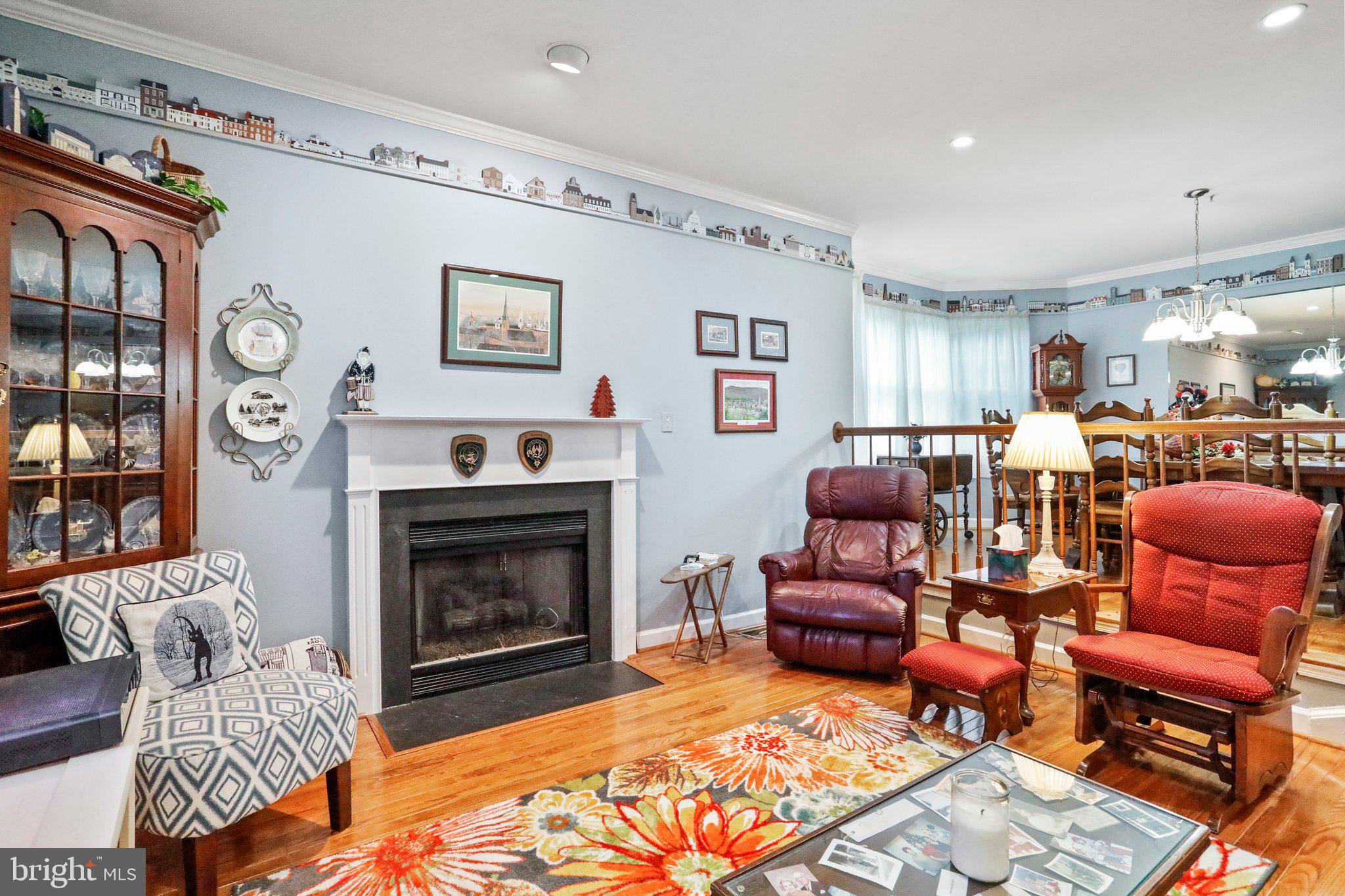 WORMANS MILL - Residential