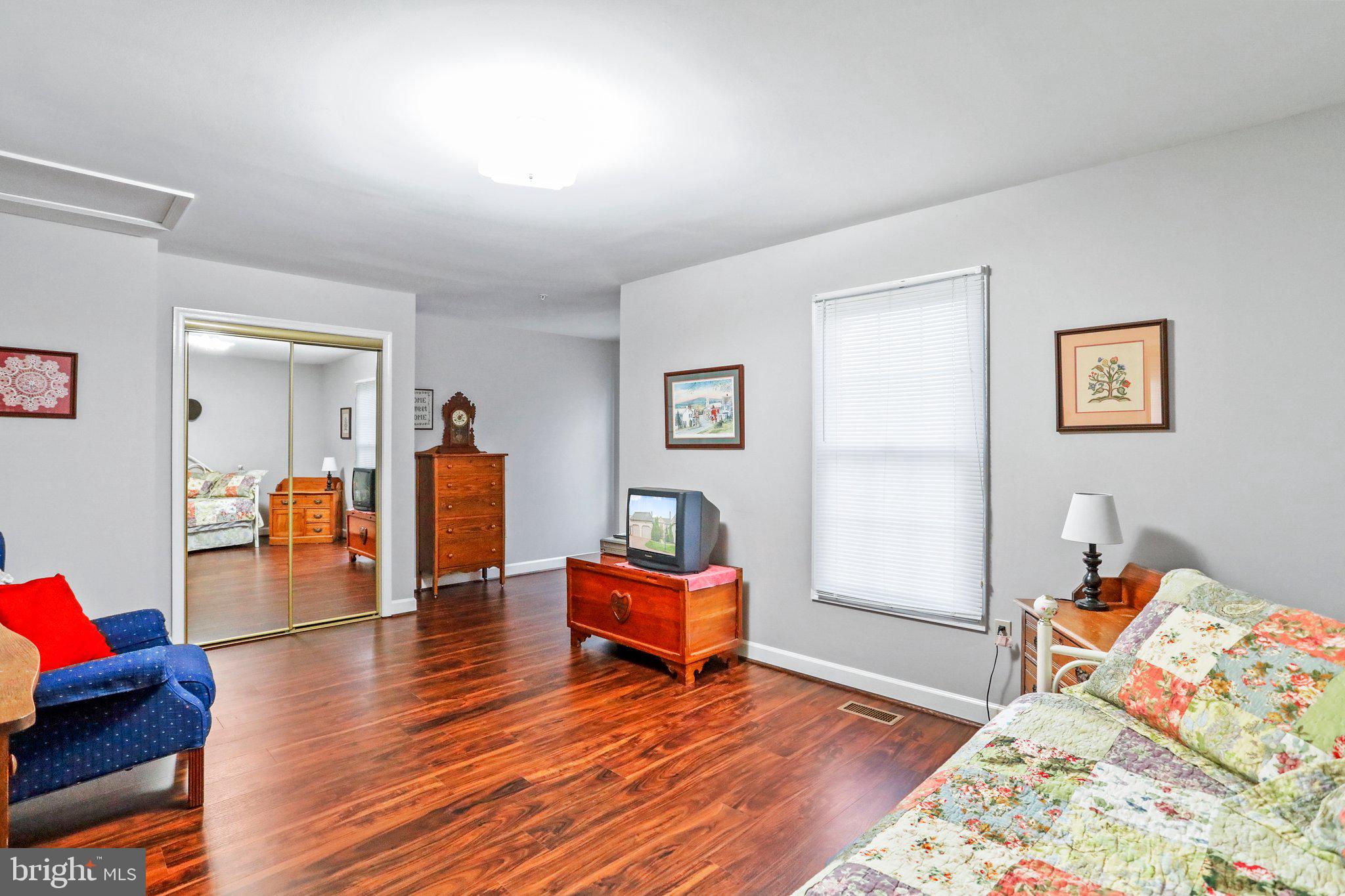 WORMANS MILL - Residential