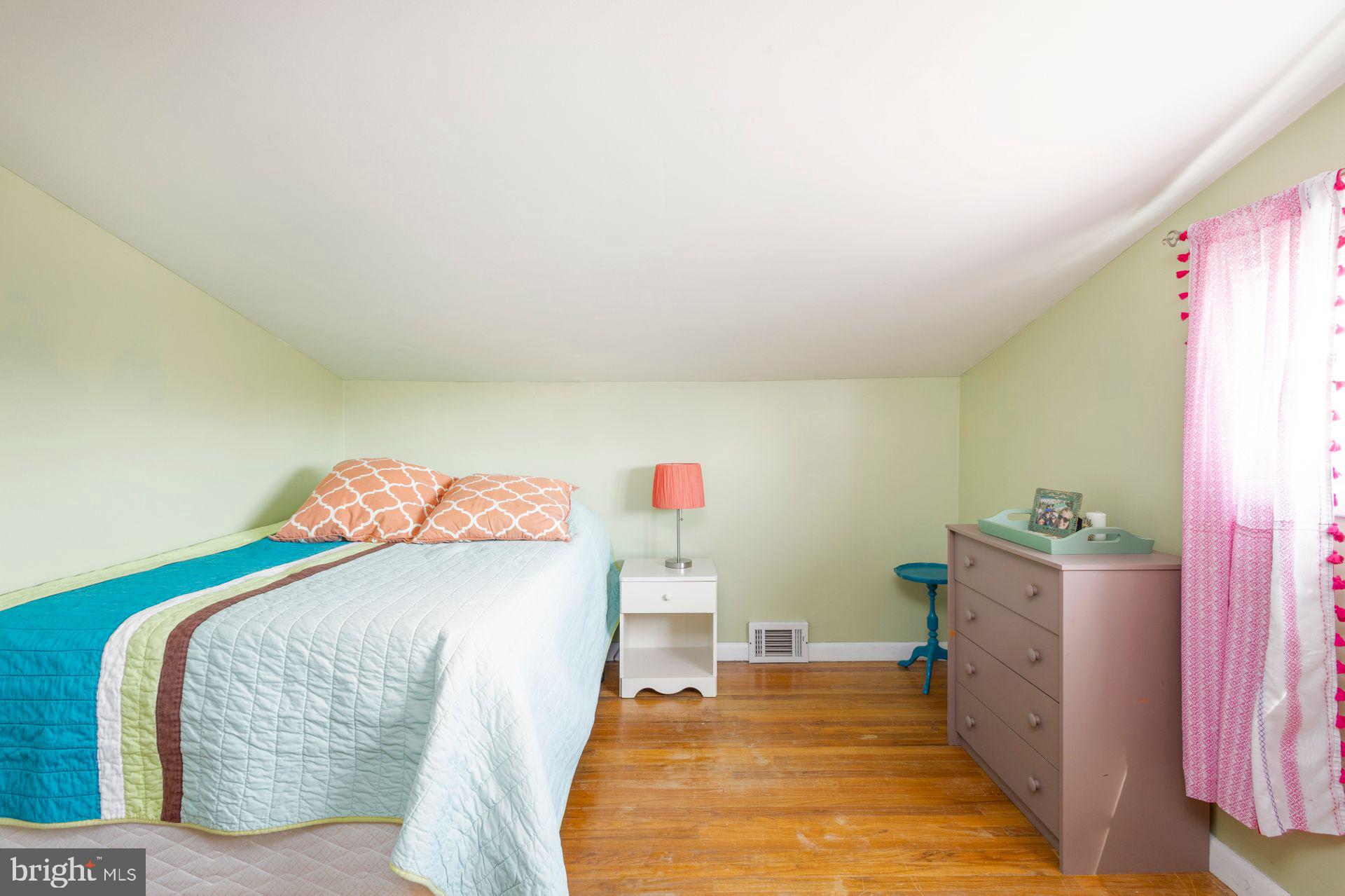 NORTH HILLS - Residential