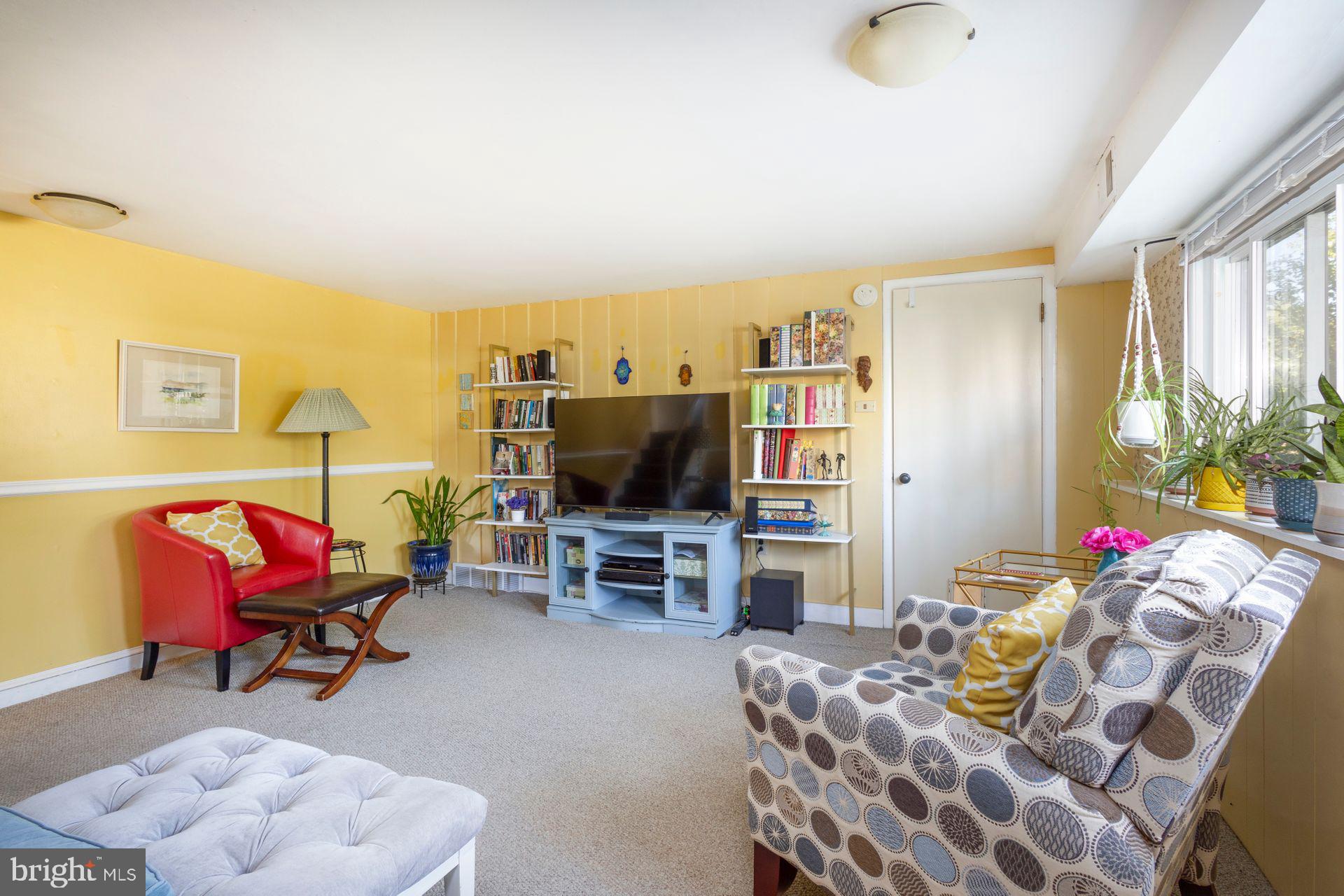 NORTH HILLS - Residential