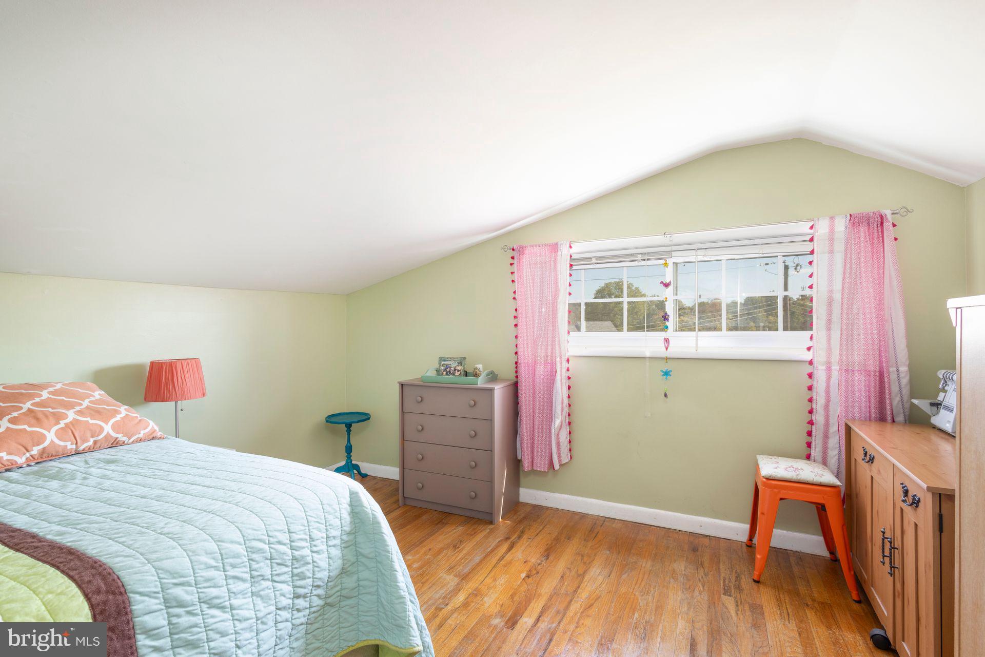 NORTH HILLS - Residential