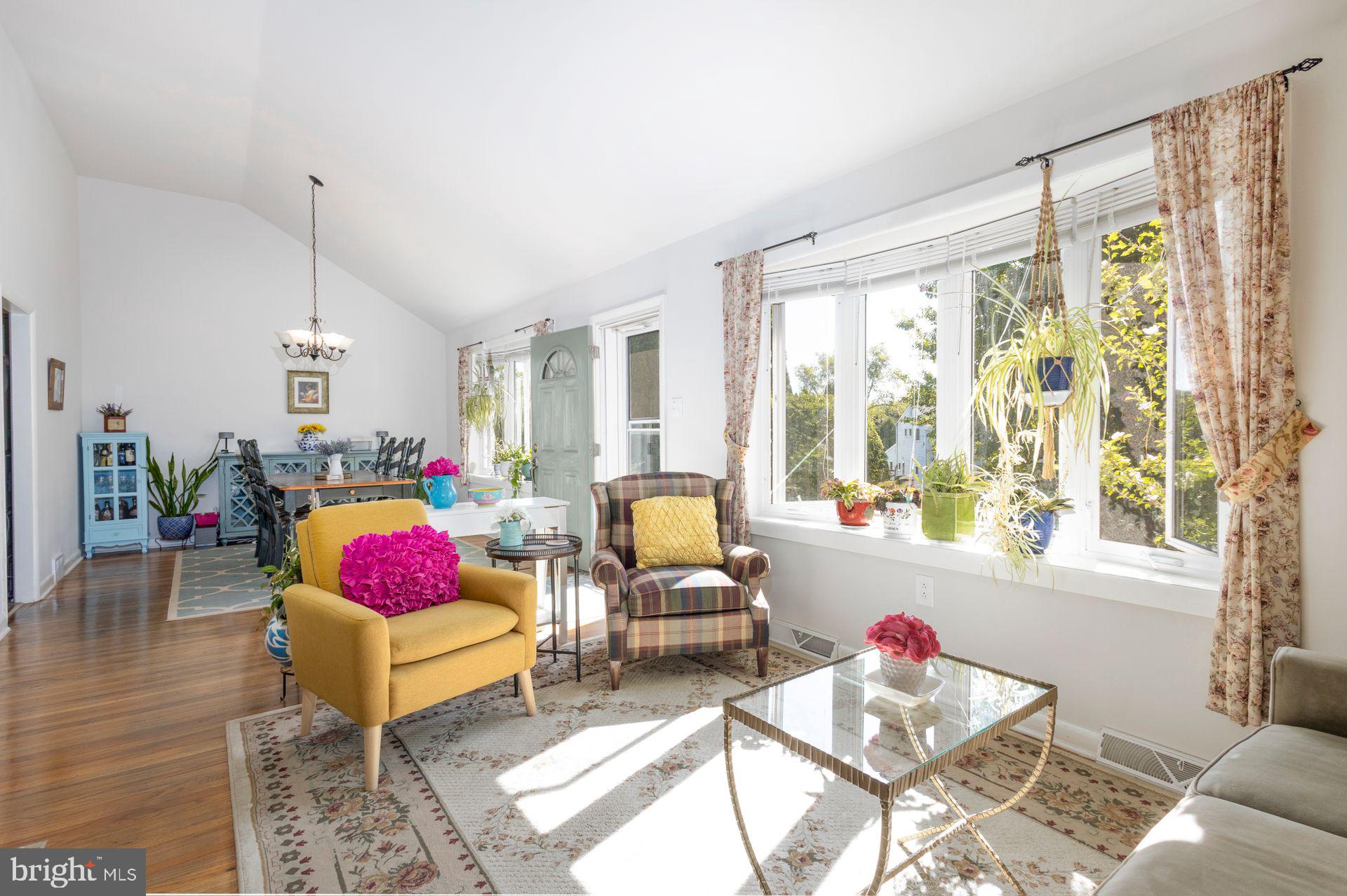 NORTH HILLS - Residential