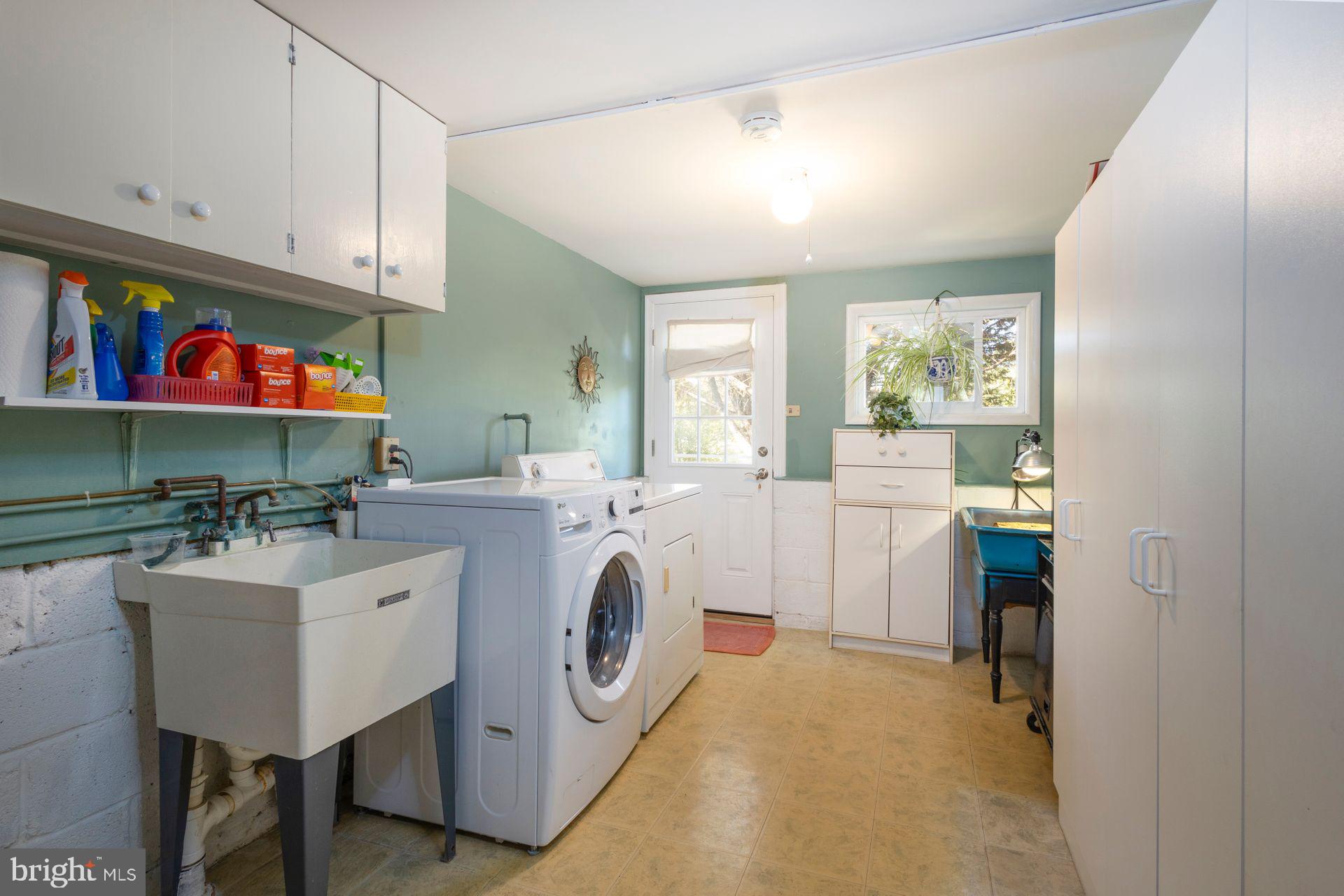 NORTH HILLS - Residential