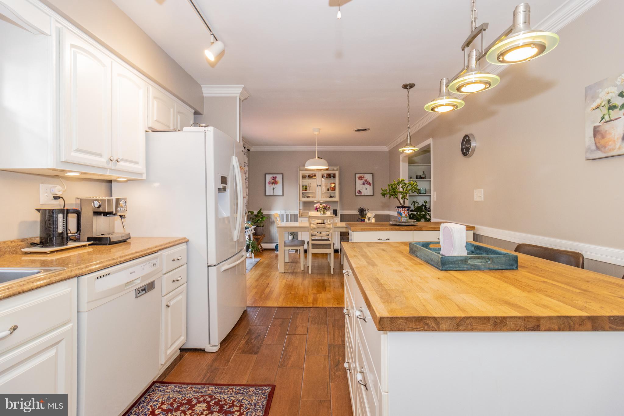 VALLEYBROOK - Residential