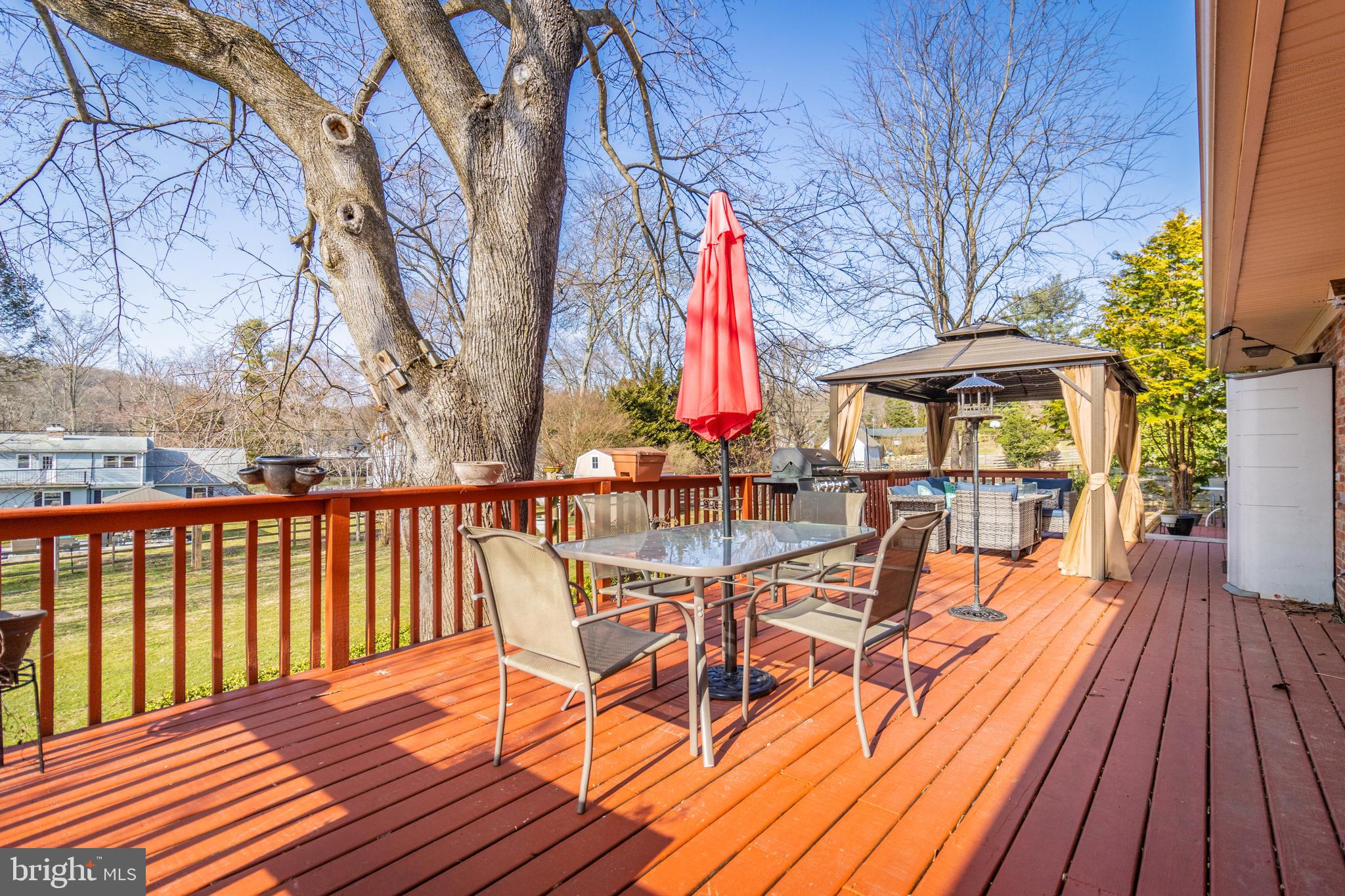 VALLEYBROOK - Residential