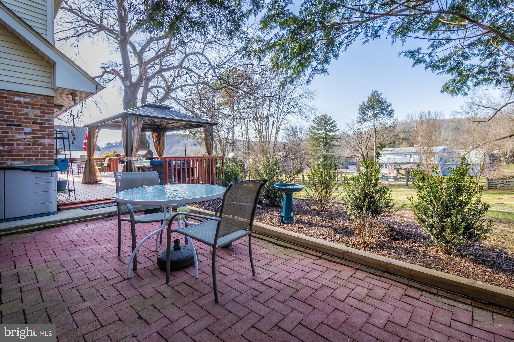 VALLEYBROOK - Residential