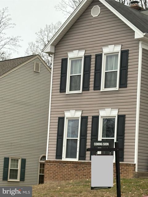 Photo of 13574 Castlebridge Lane, WOODBRIDGE, VA 22193 (MLS # VAPW2111944)
