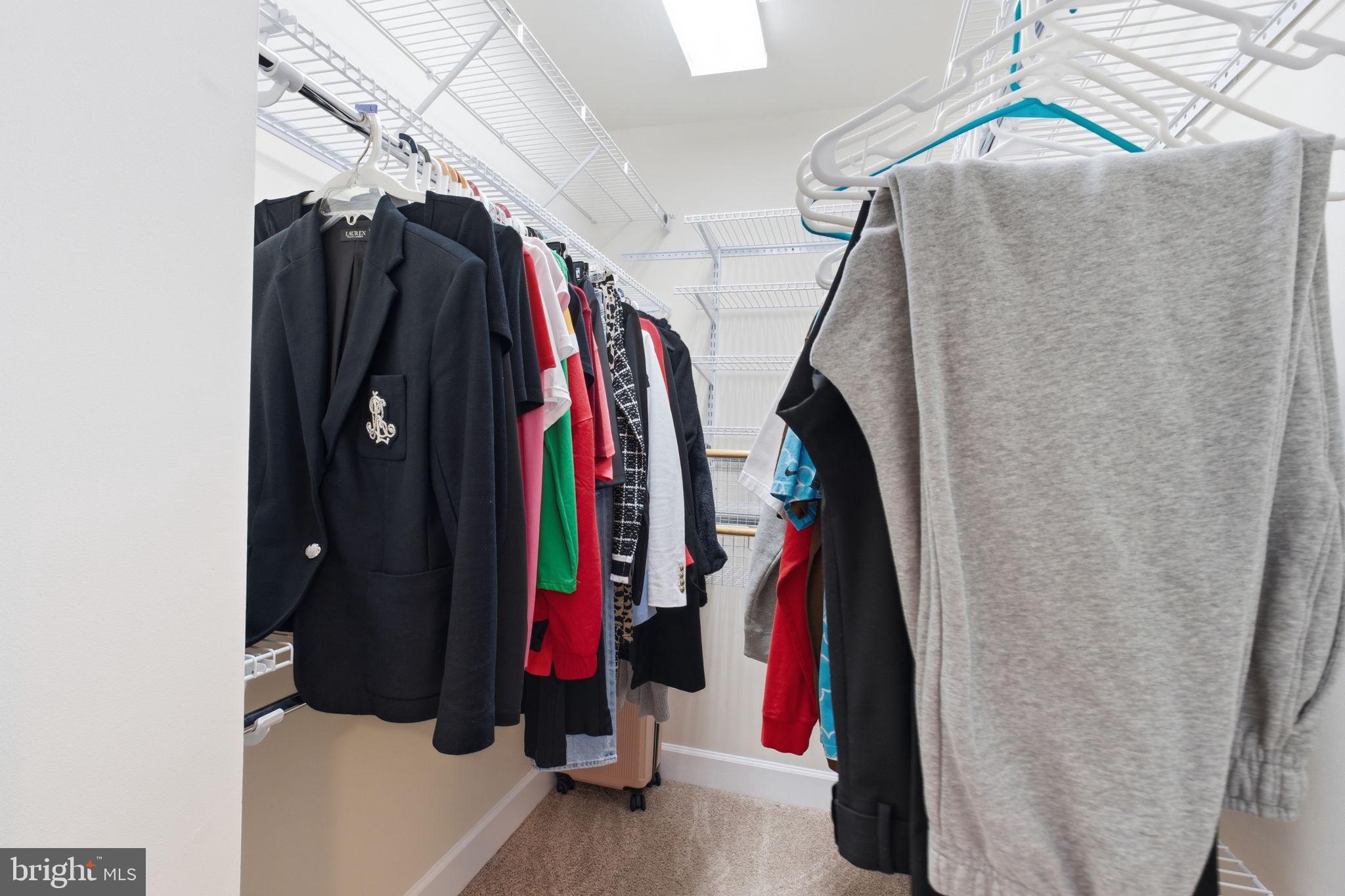 POTOMAC CLUB CONDOMINIUMS - Residential