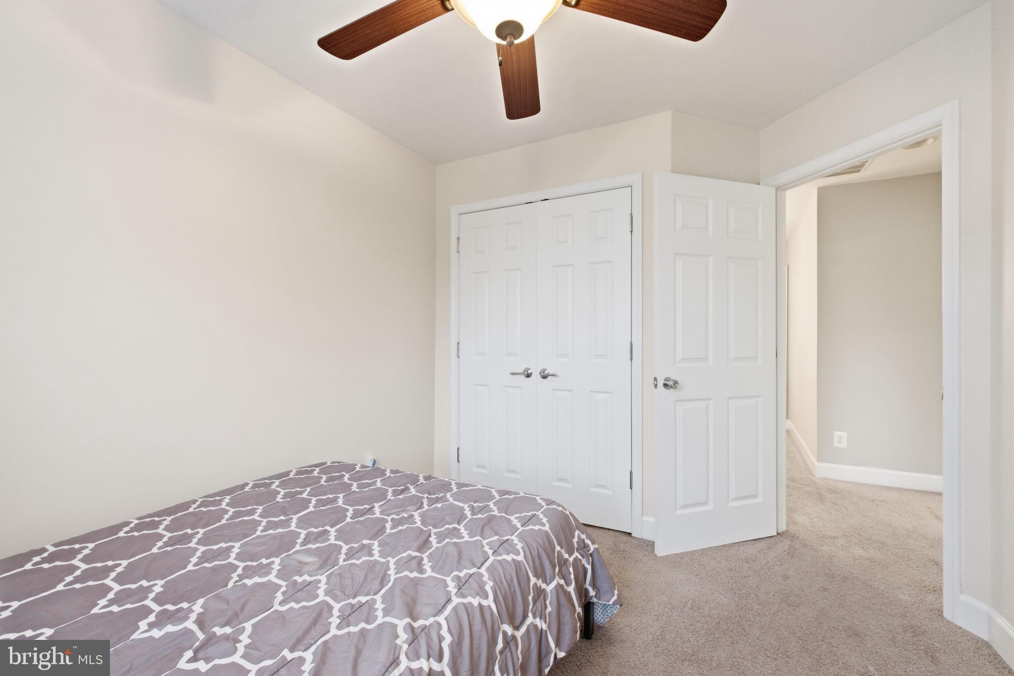 POTOMAC CLUB CONDOMINIUMS - Residential