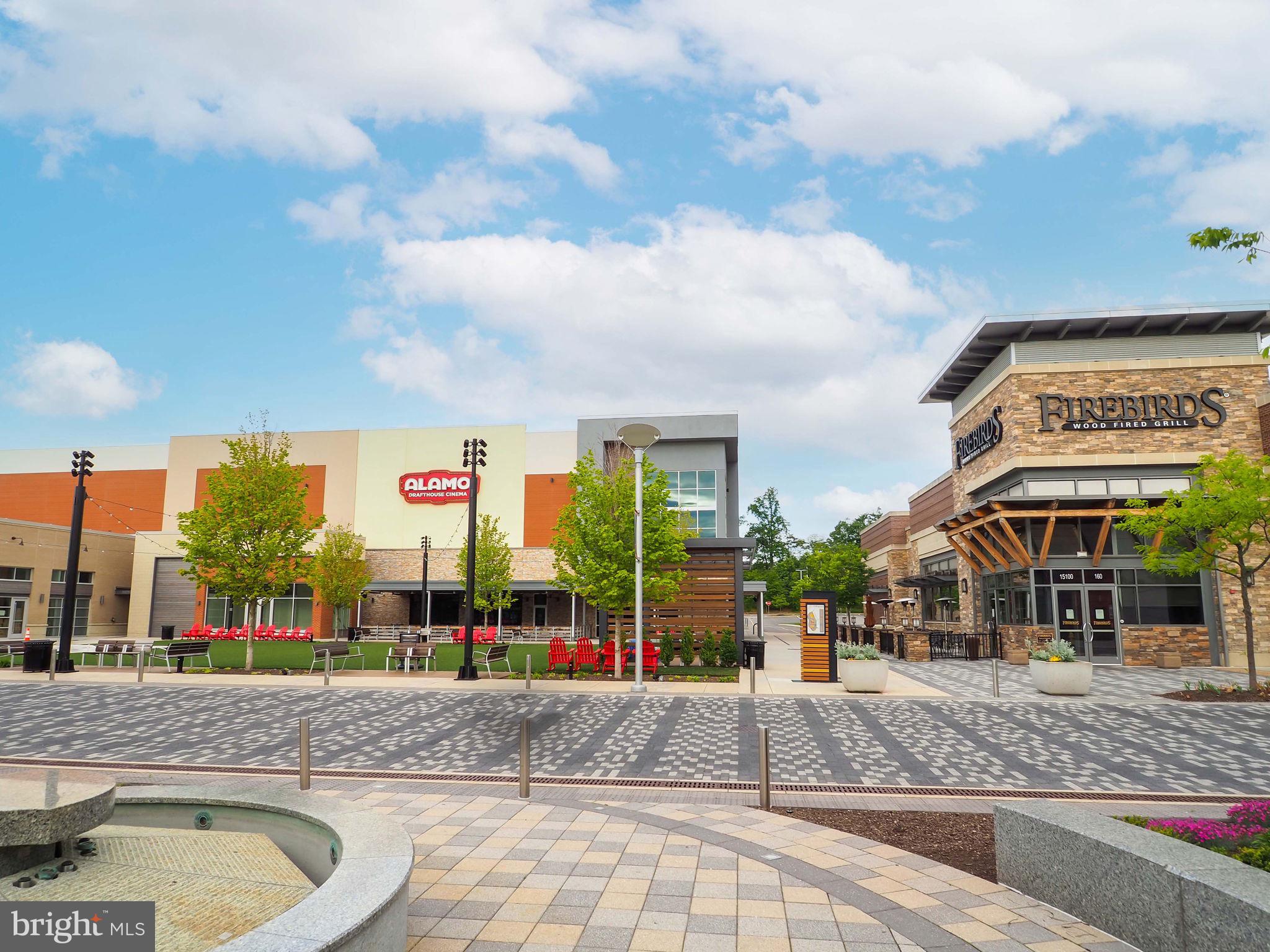 POTOMAC CLUB CONDOMINIUMS - Residential