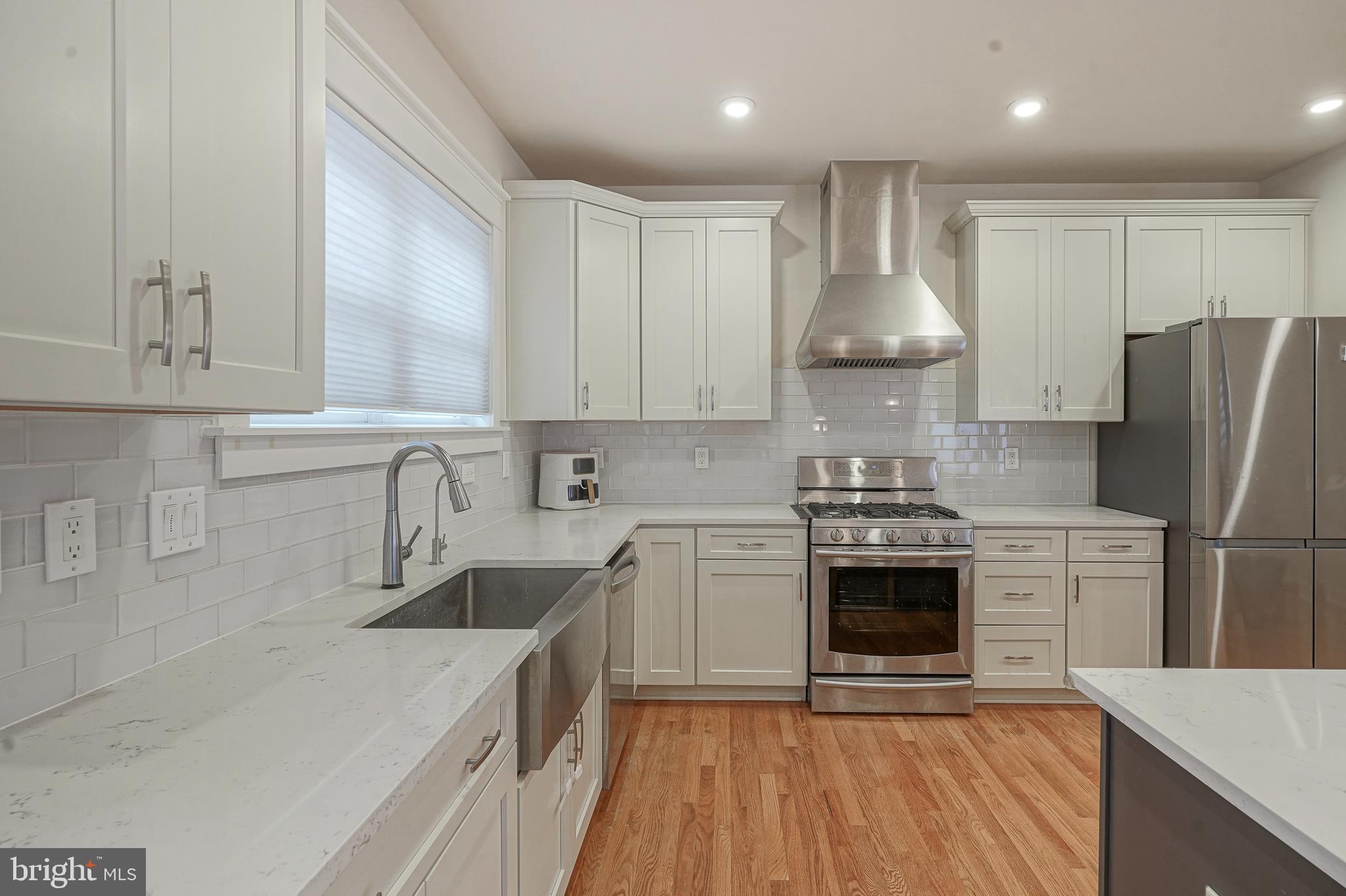 ROXBOROUGH - Residential