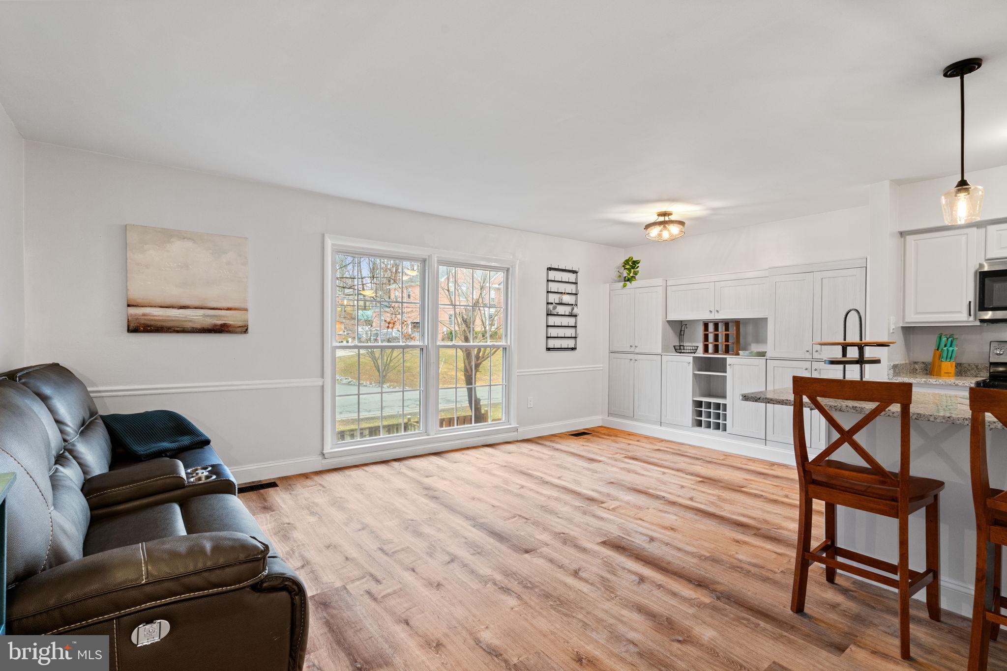 WINDSOR PARK - Residential