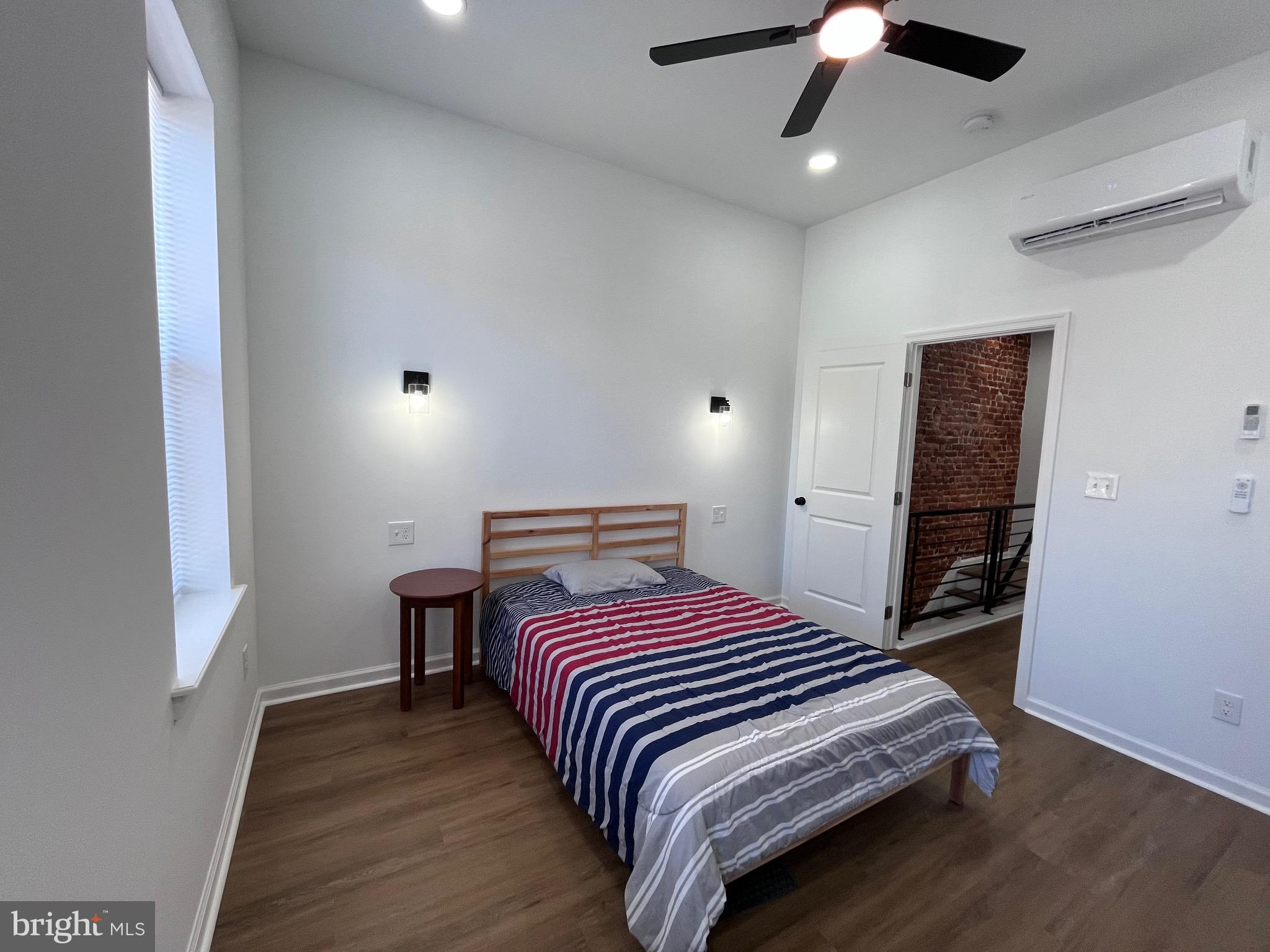 STRAWBERRY MANSION - Residential