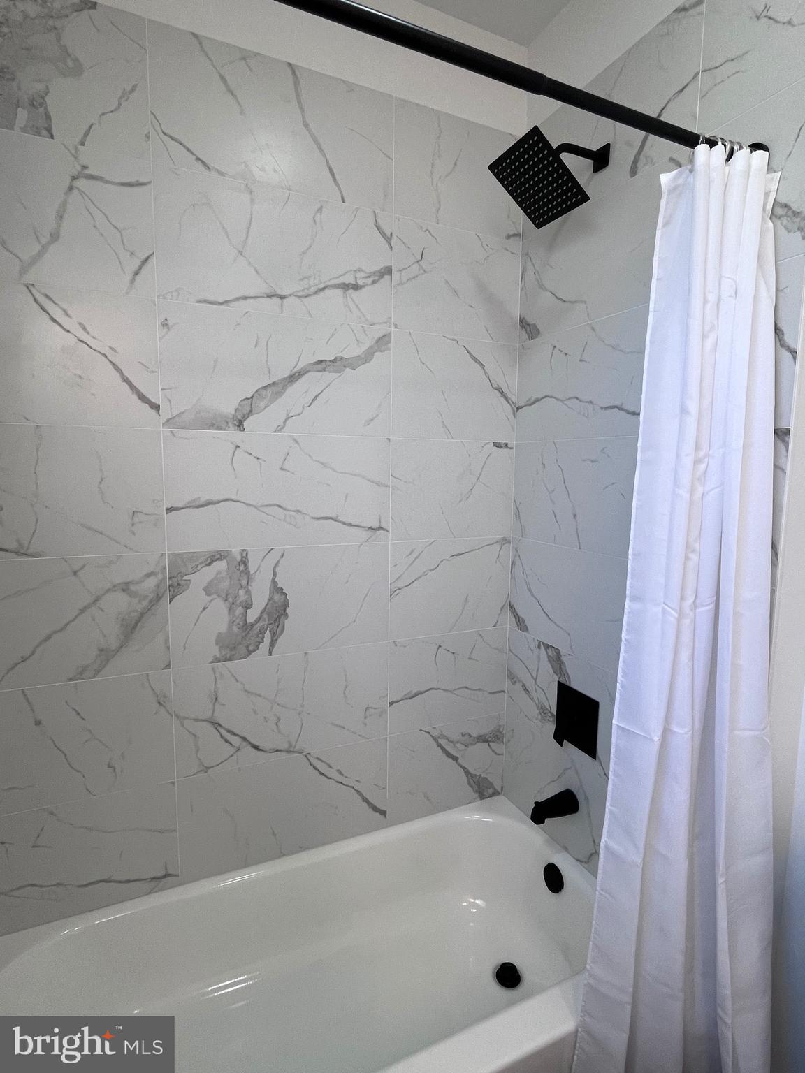 STRAWBERRY MANSION - Residential