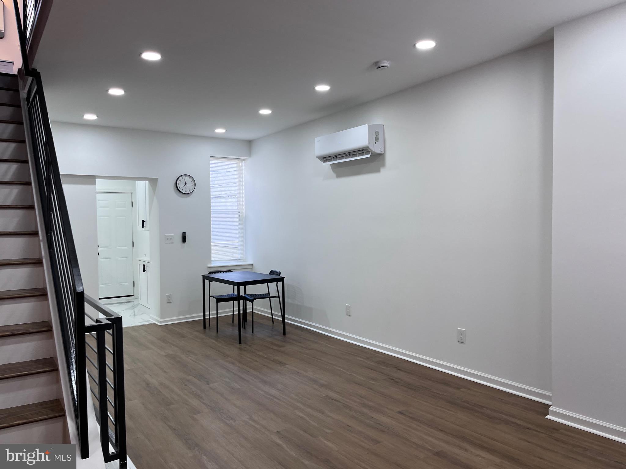 STRAWBERRY MANSION - Residential