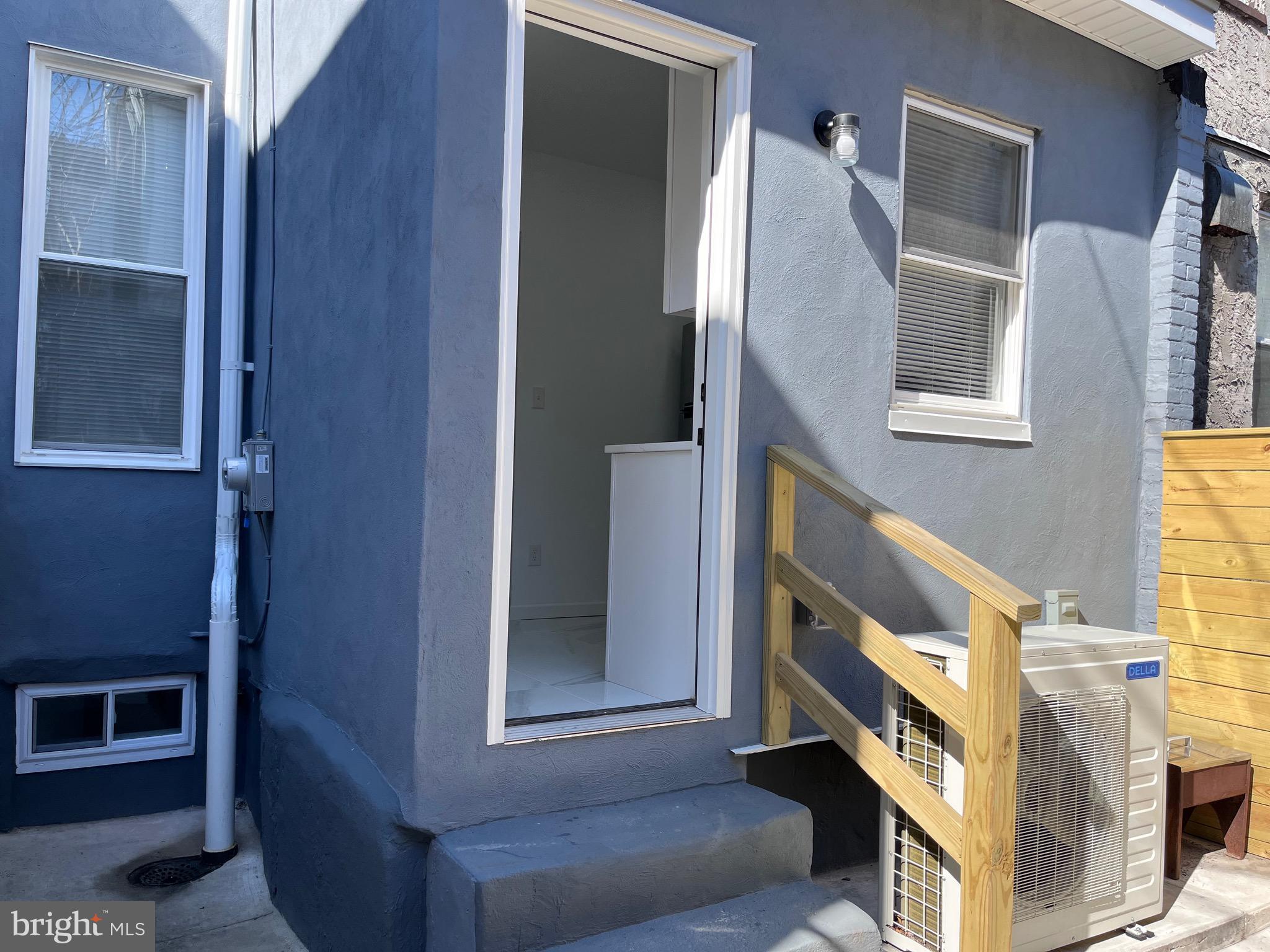 STRAWBERRY MANSION - Residential