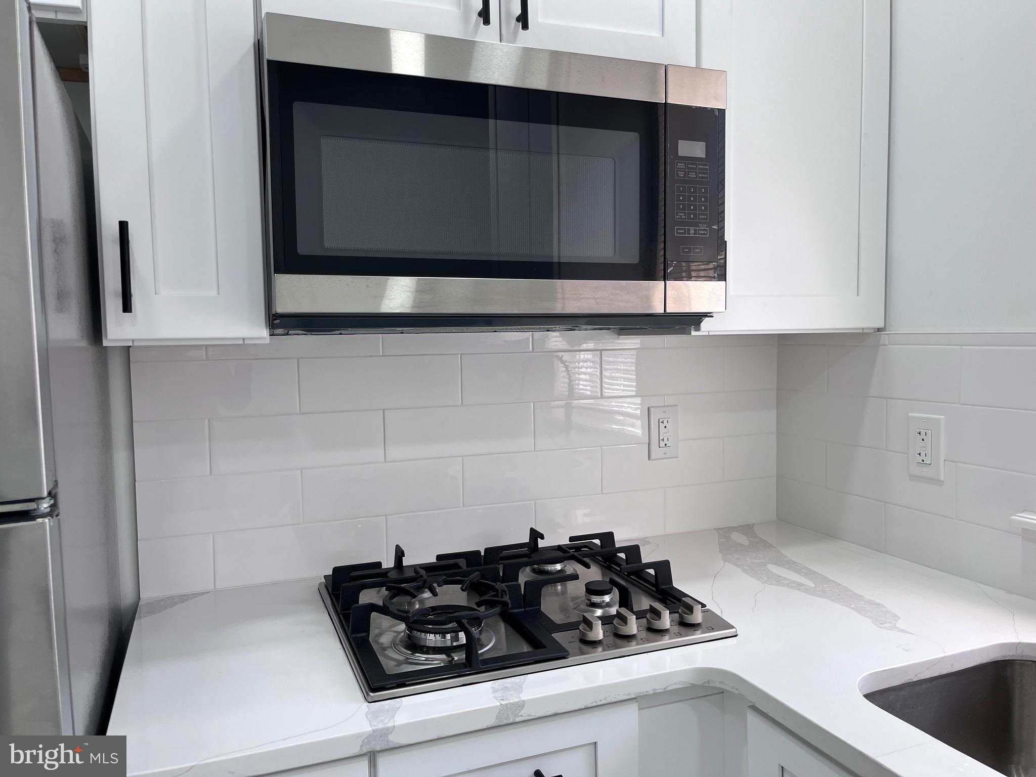 STRAWBERRY MANSION - Residential