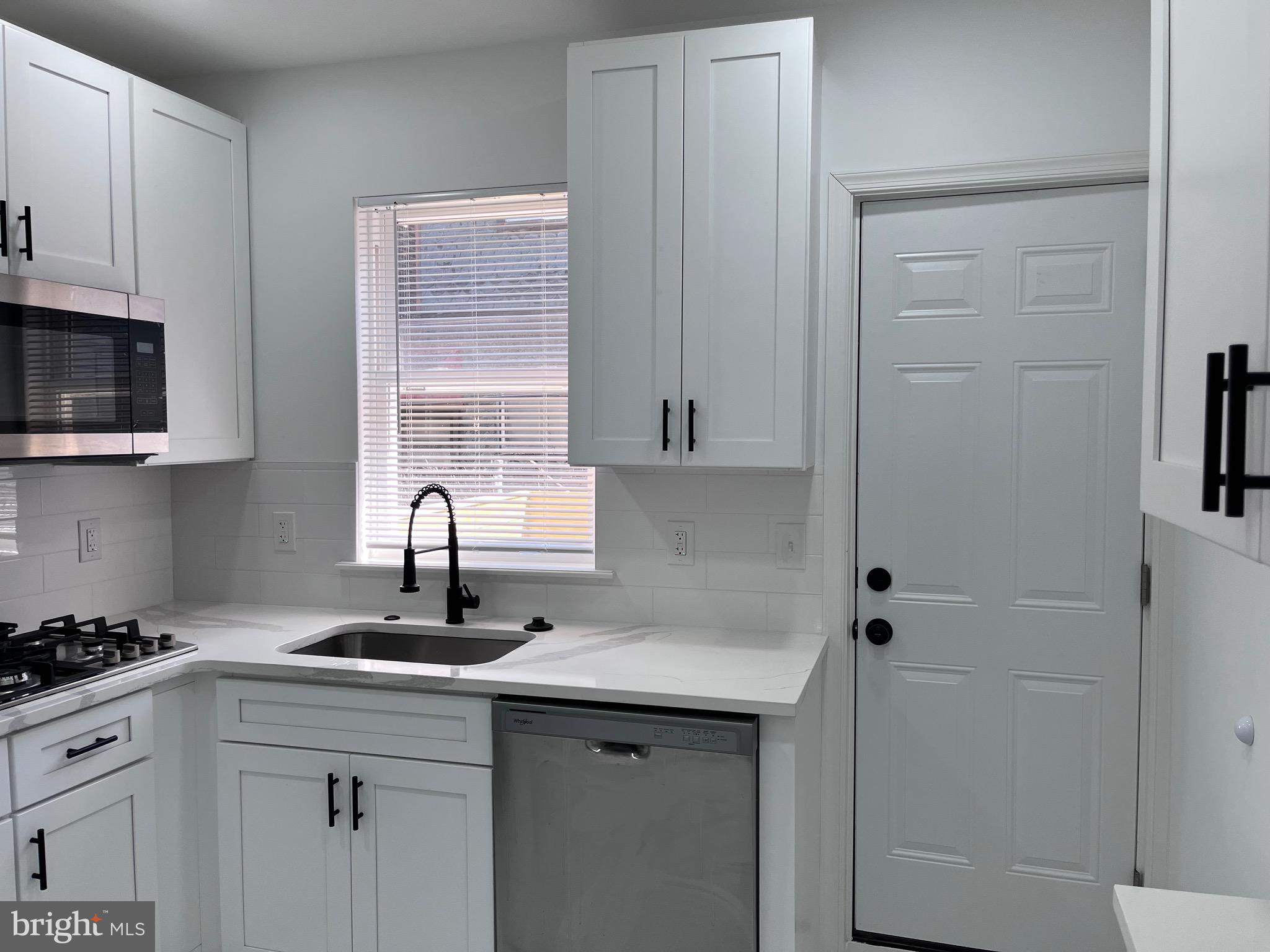 STRAWBERRY MANSION - Residential