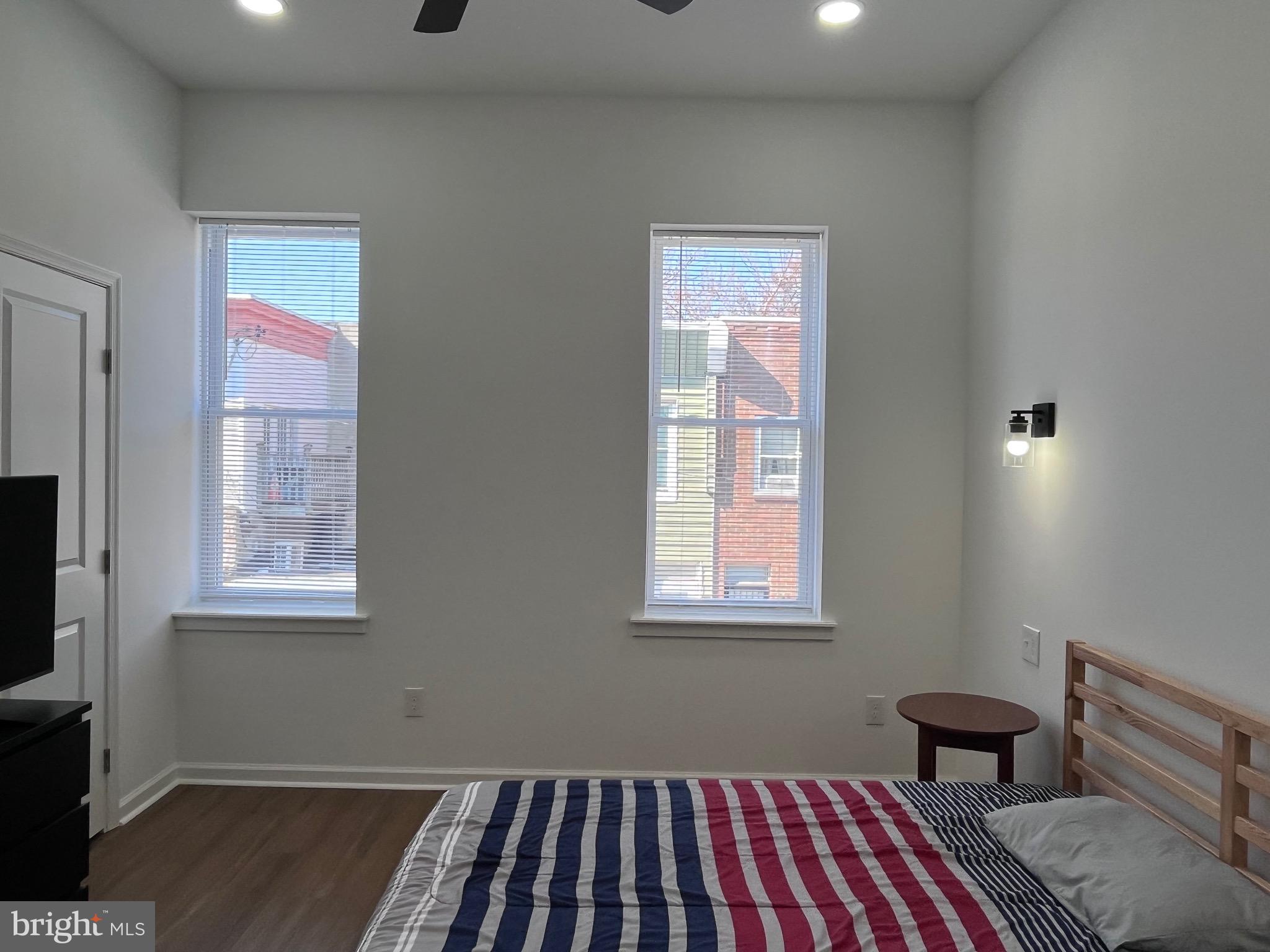 STRAWBERRY MANSION - Residential