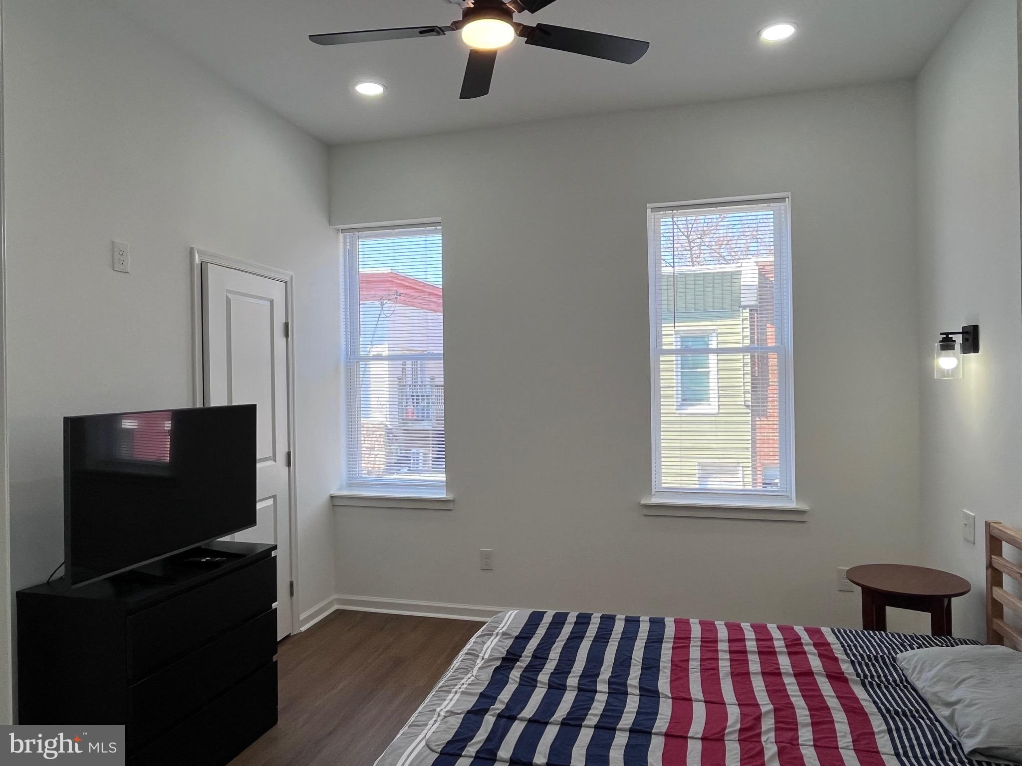 STRAWBERRY MANSION - Residential