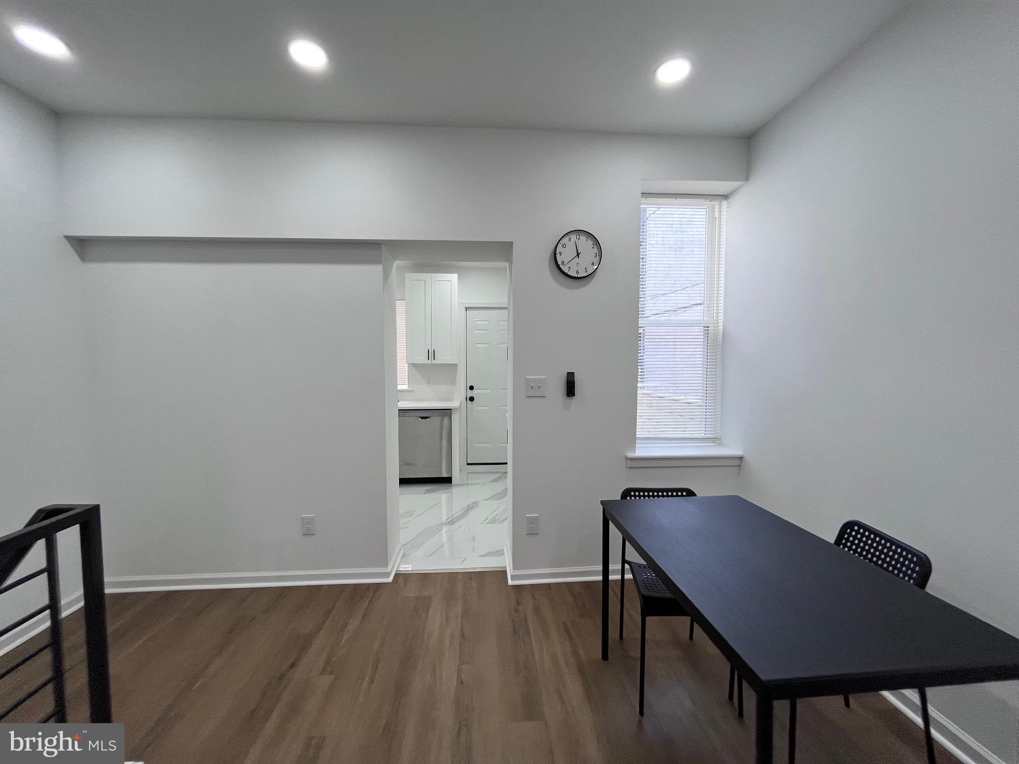 STRAWBERRY MANSION - Residential