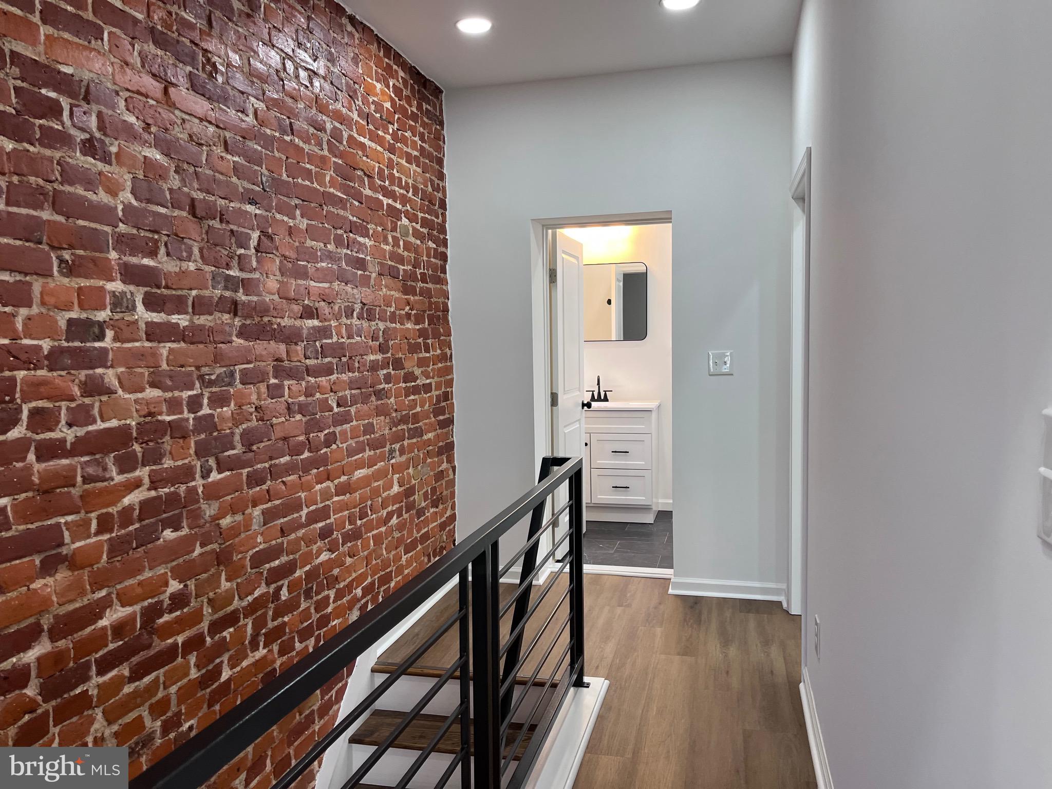 STRAWBERRY MANSION - Residential