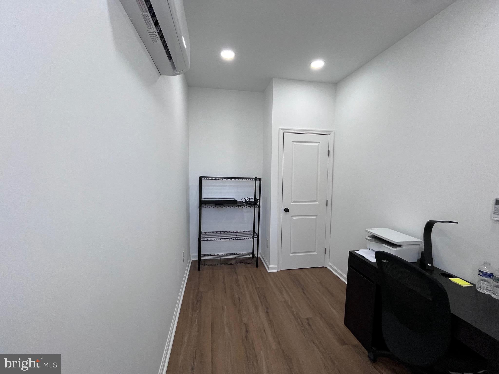 STRAWBERRY MANSION - Residential