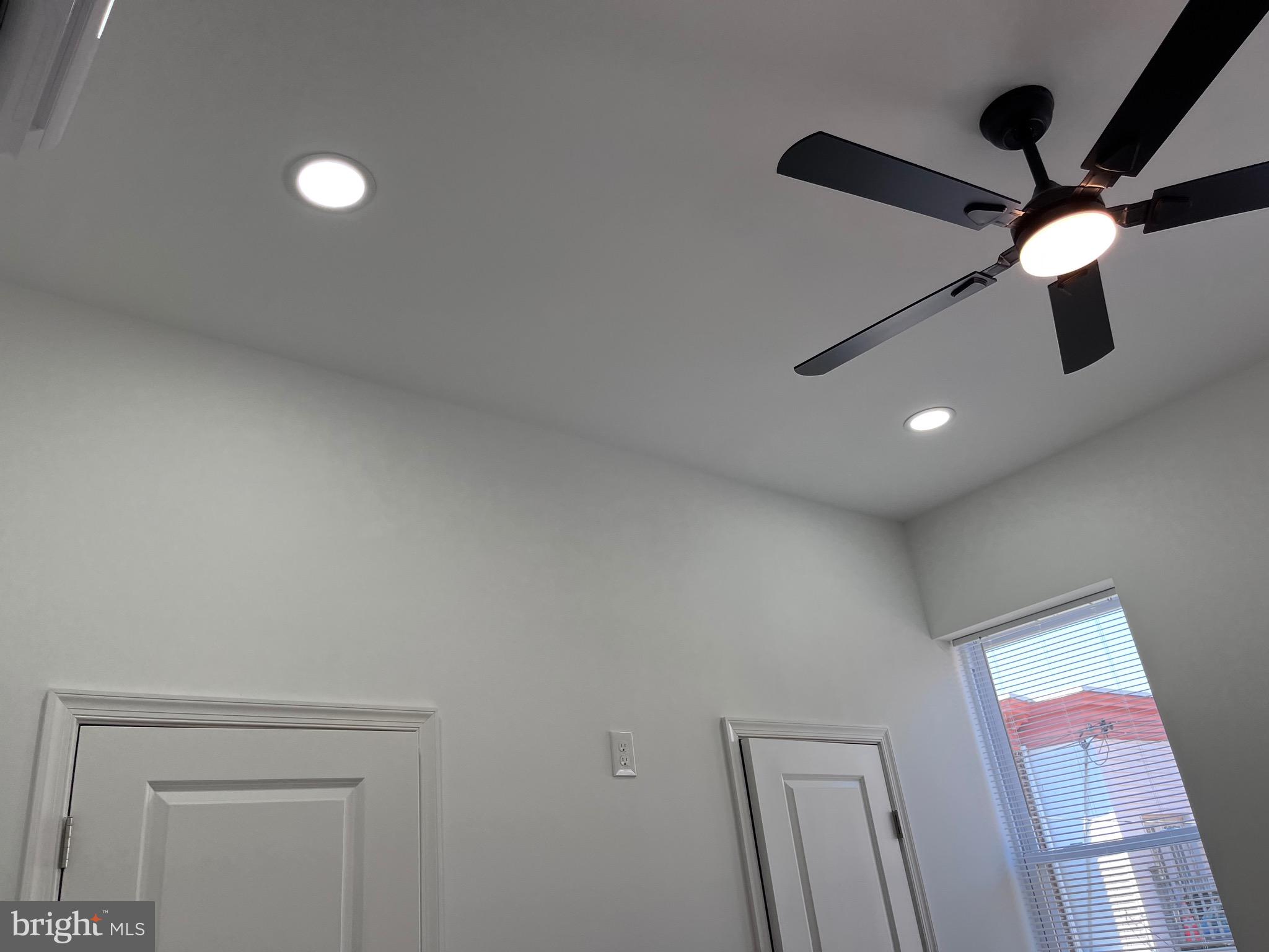 STRAWBERRY MANSION - Residential