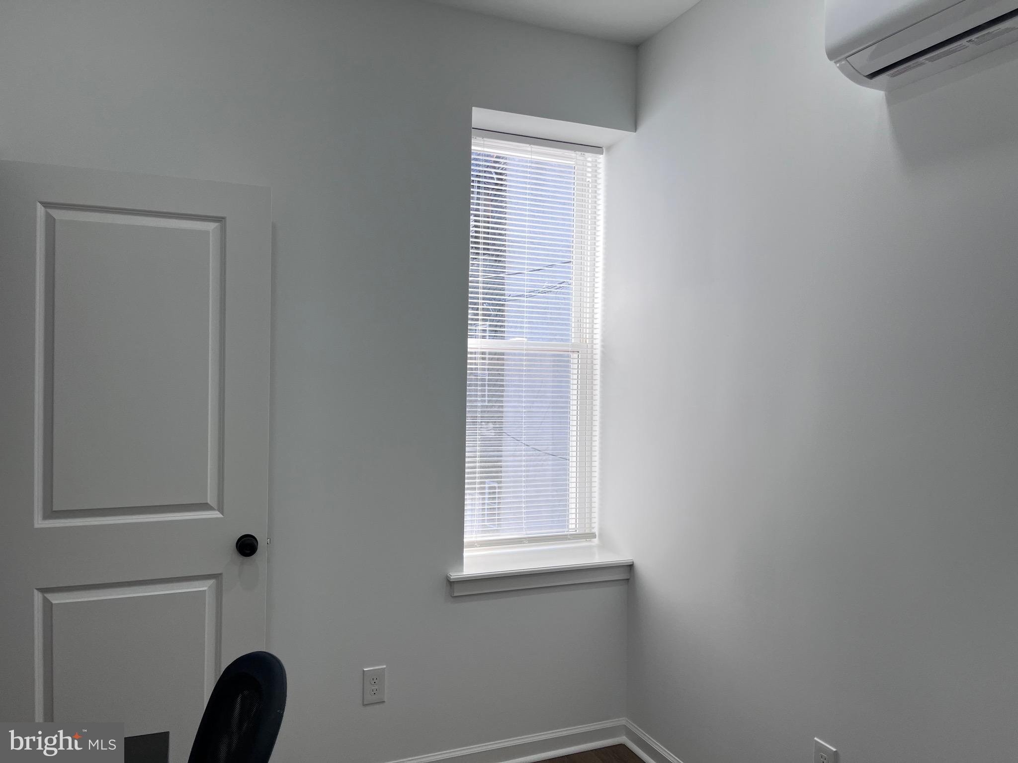 STRAWBERRY MANSION - Residential