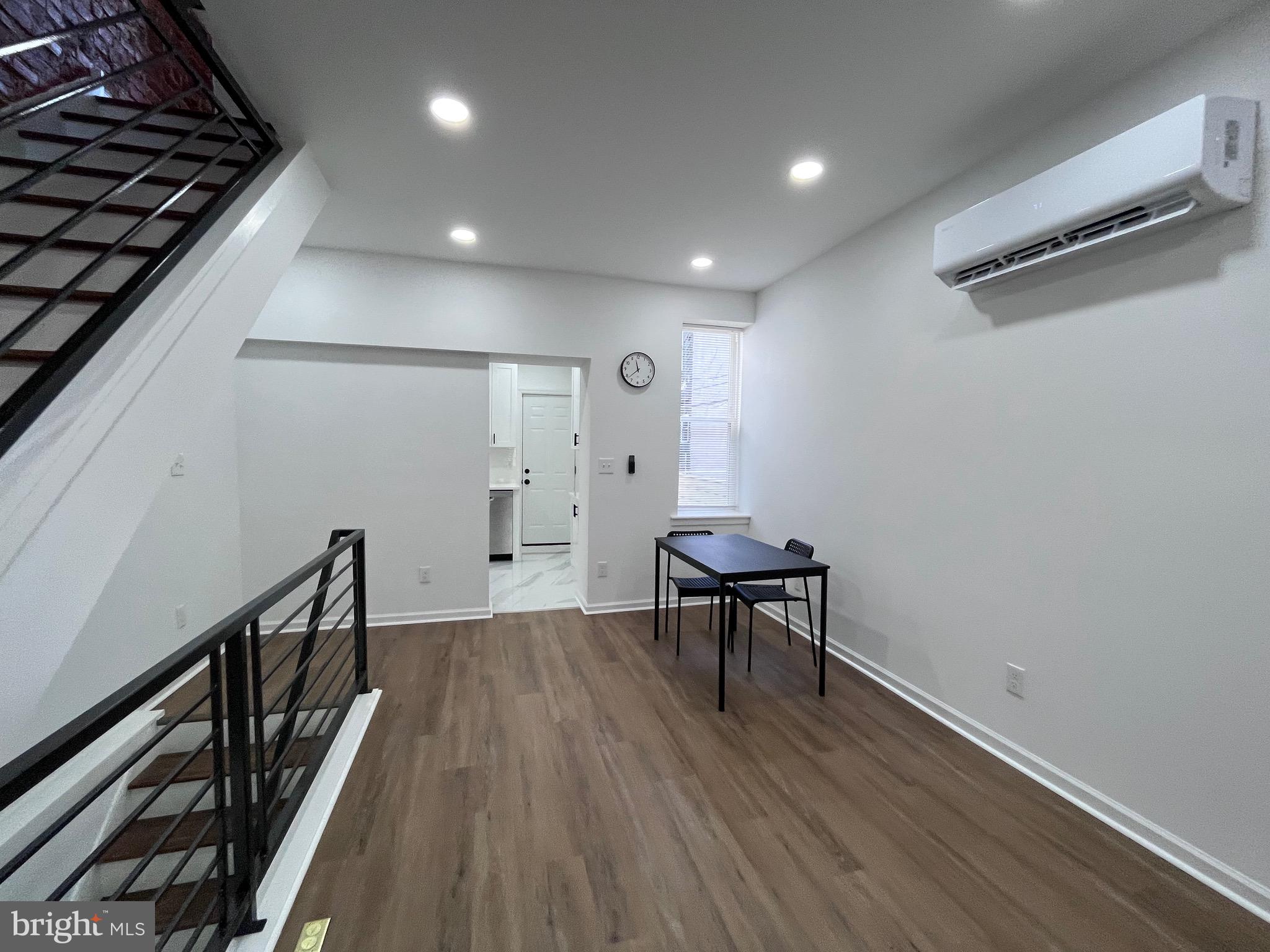 STRAWBERRY MANSION - Residential