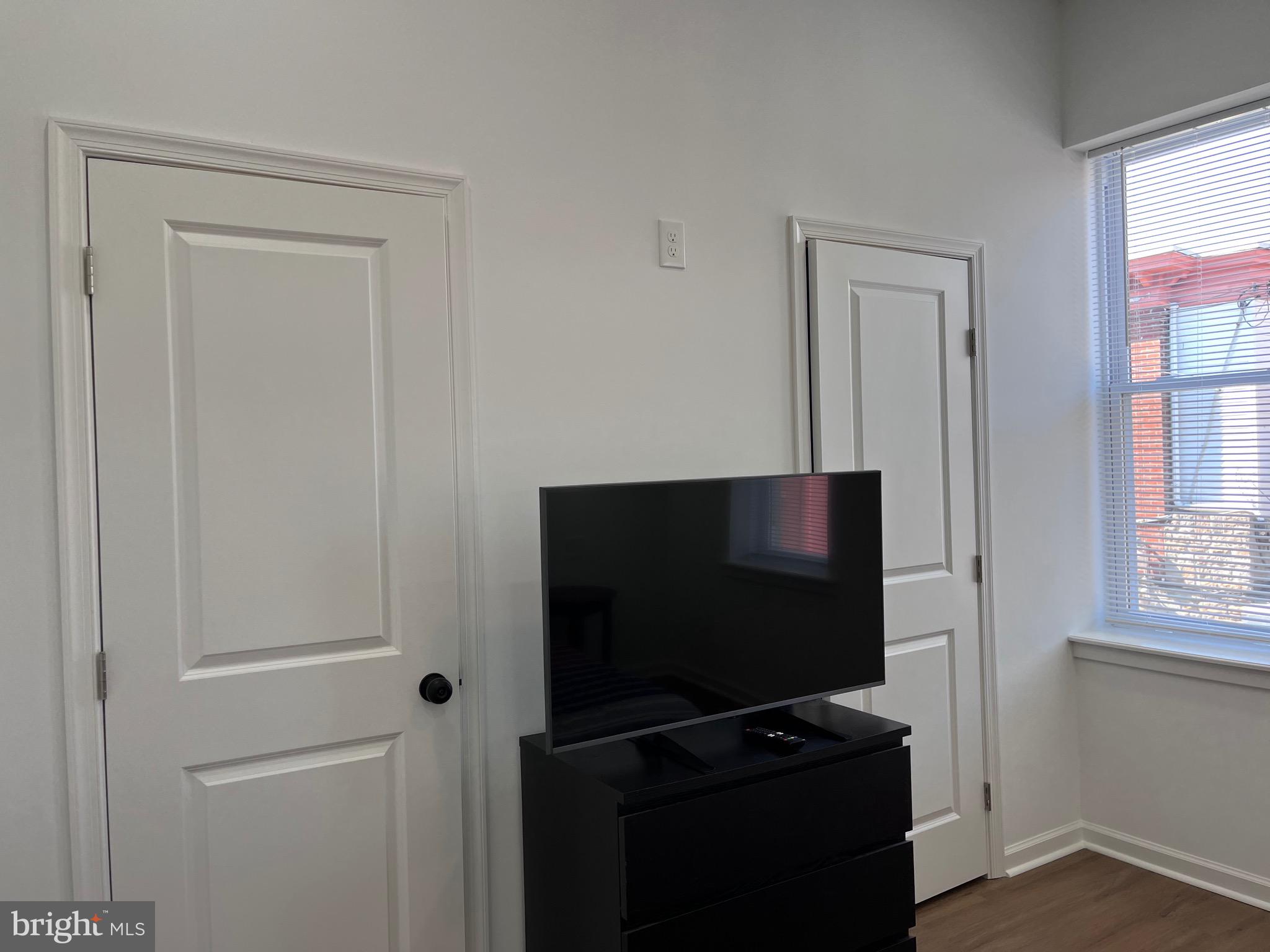 STRAWBERRY MANSION - Residential