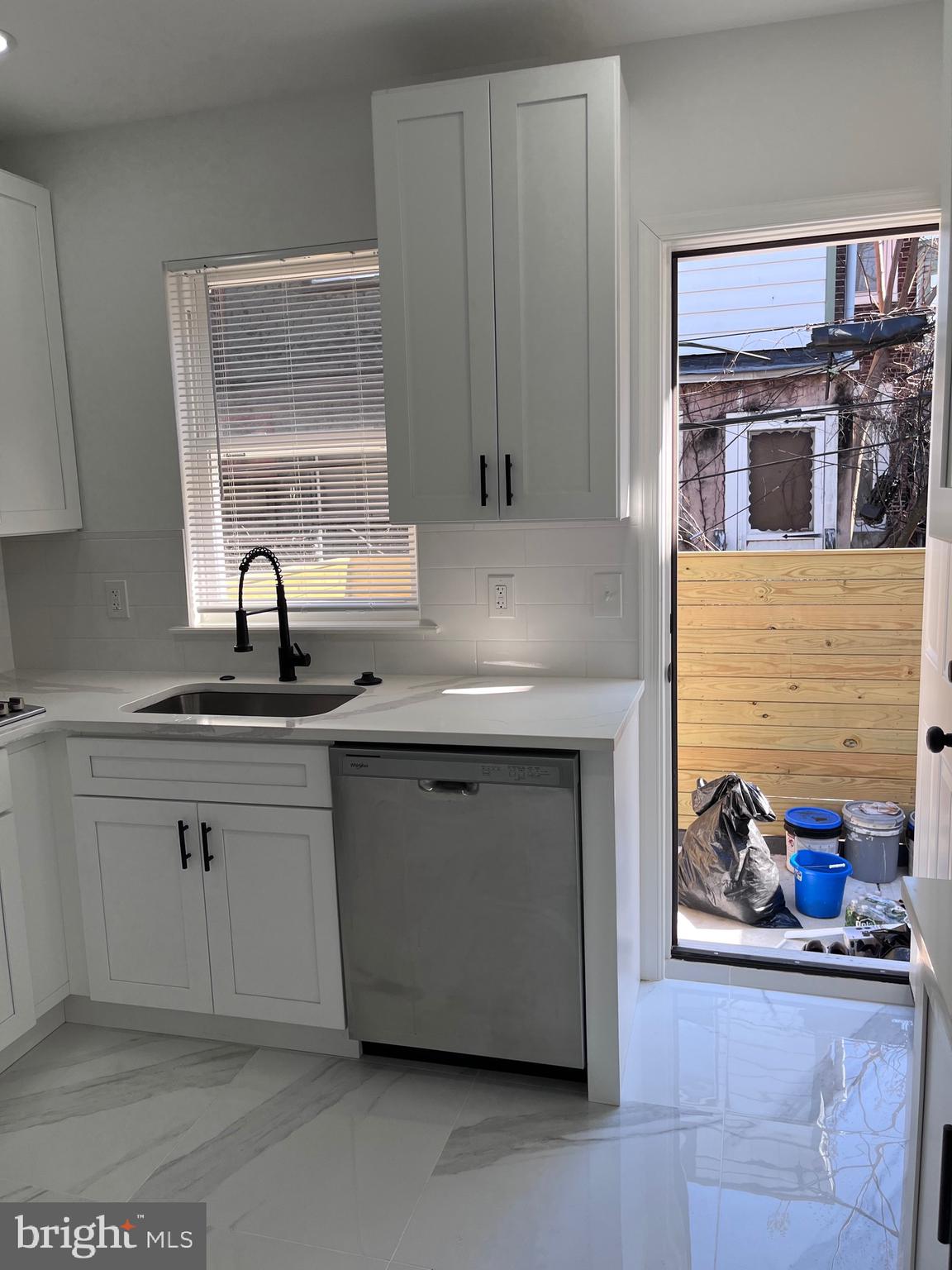 STRAWBERRY MANSION - Residential