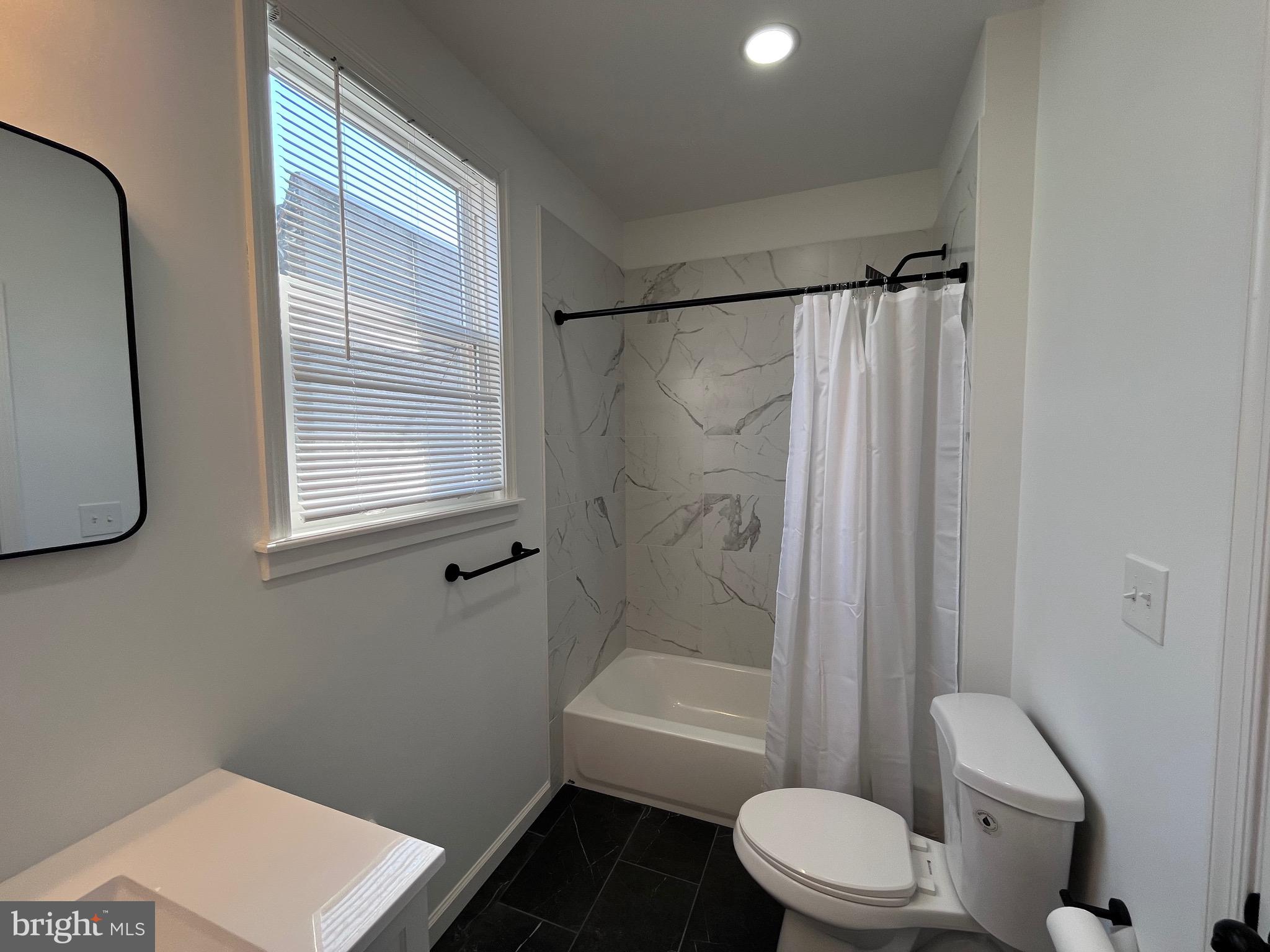 STRAWBERRY MANSION - Residential