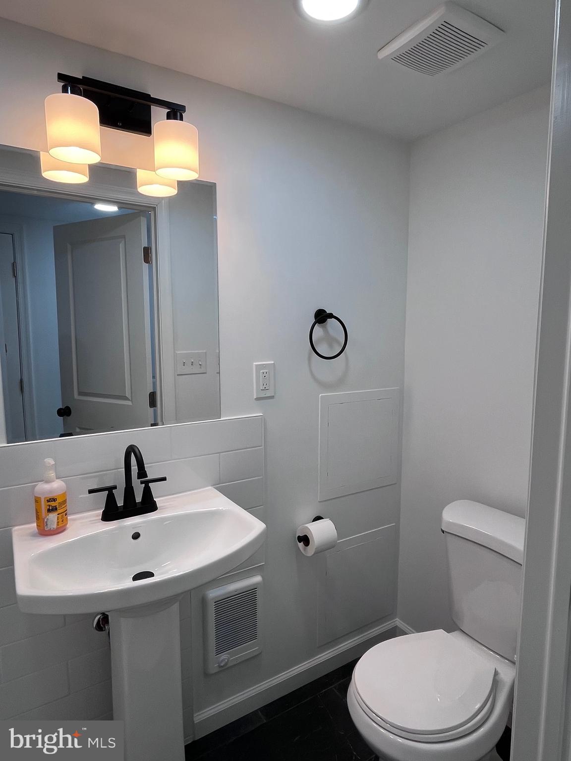 STRAWBERRY MANSION - Residential