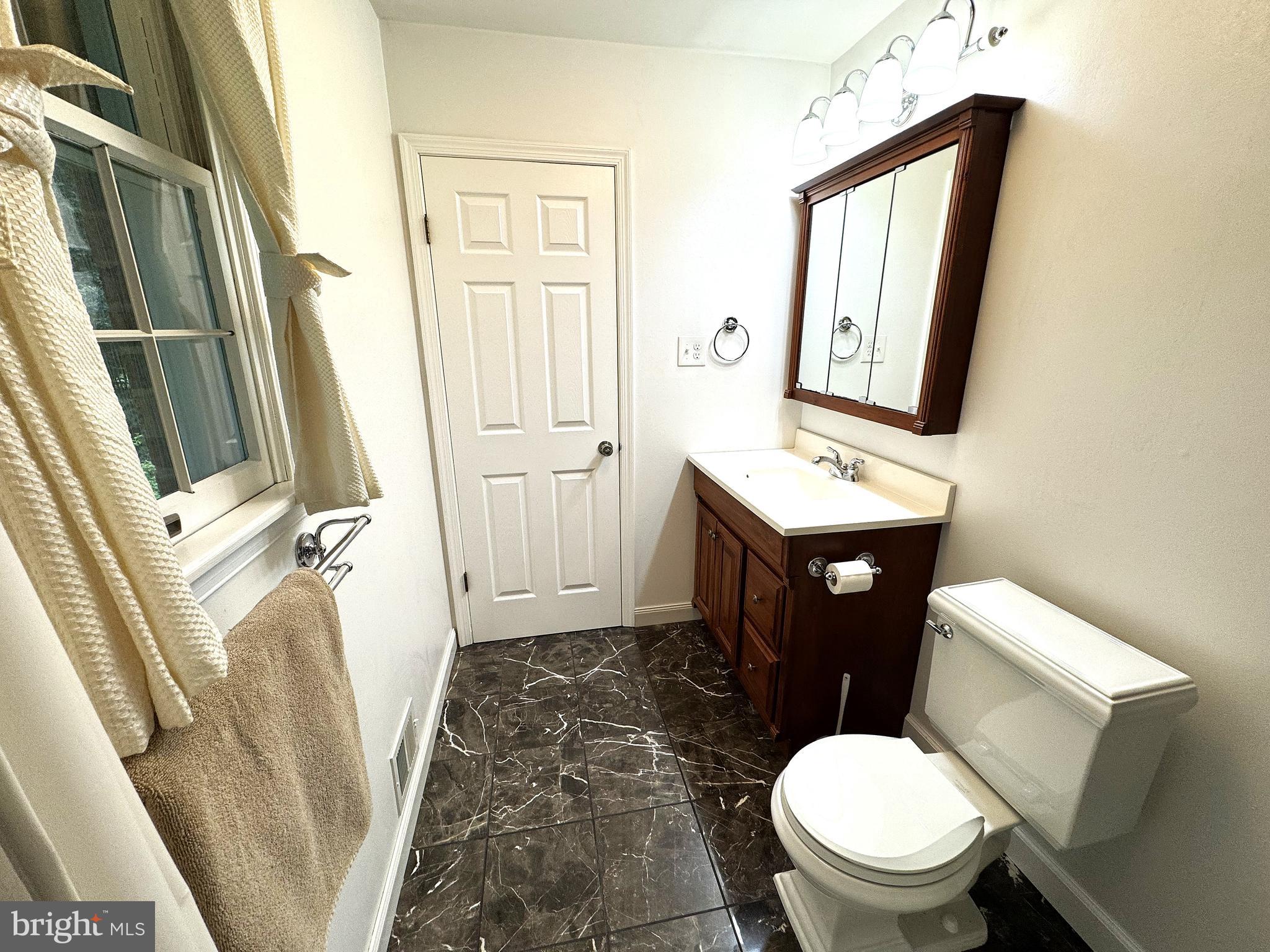 MURRAY HILL - Residential