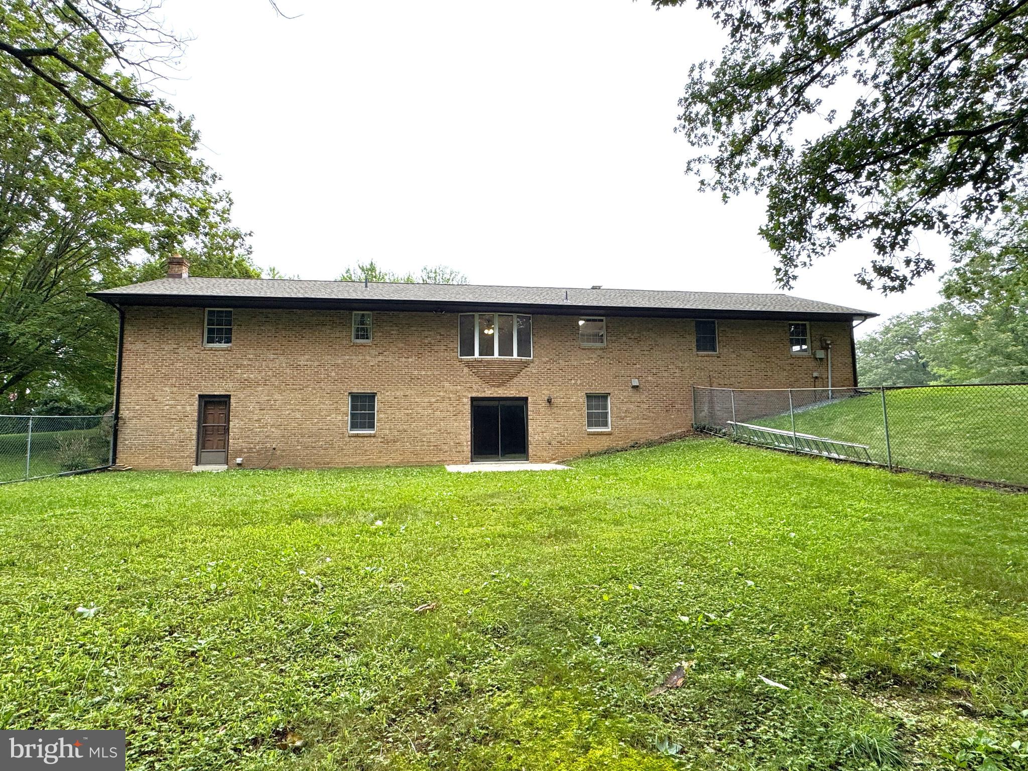 MURRAY HILL - Residential