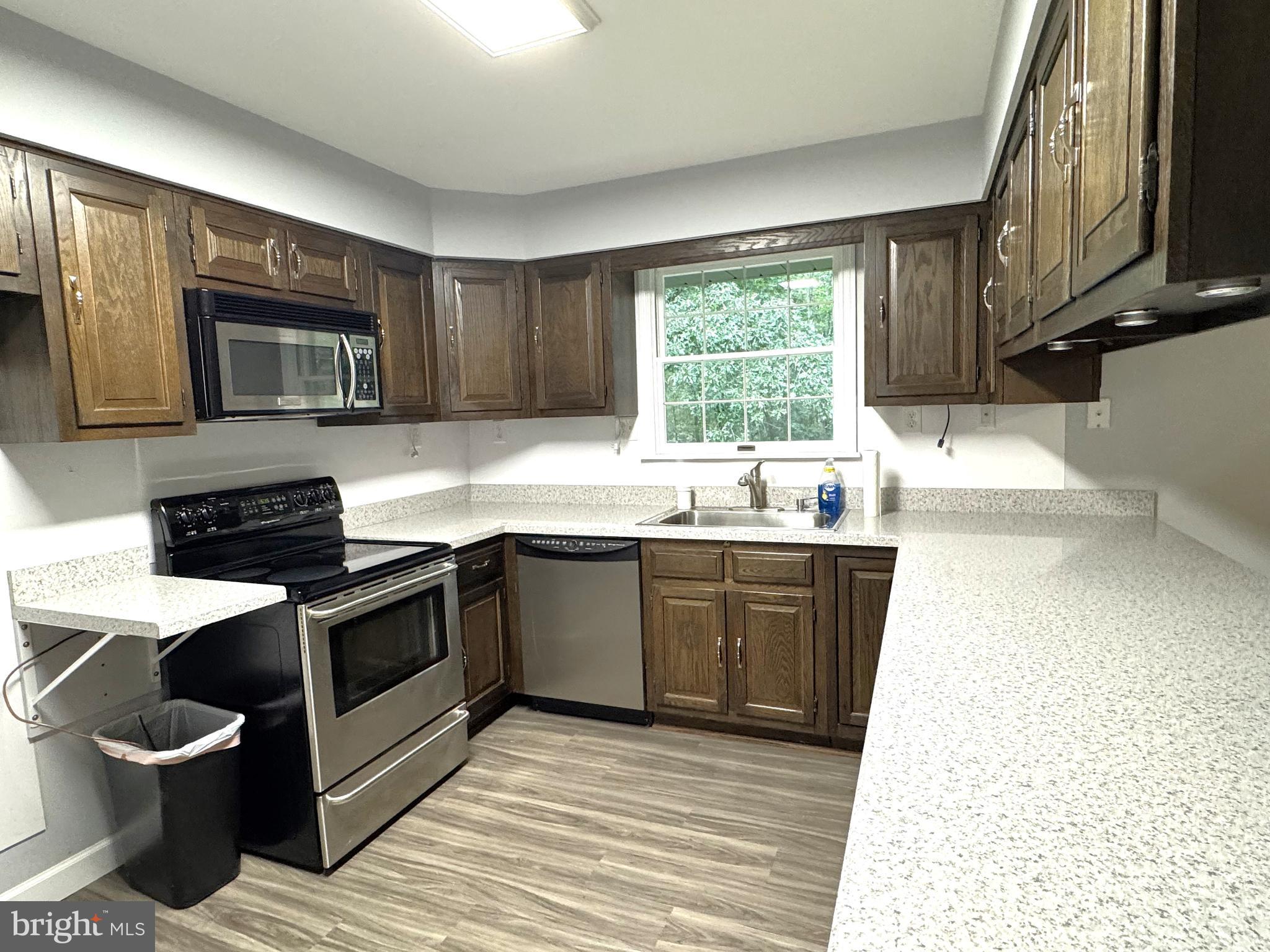 MURRAY HILL - Residential