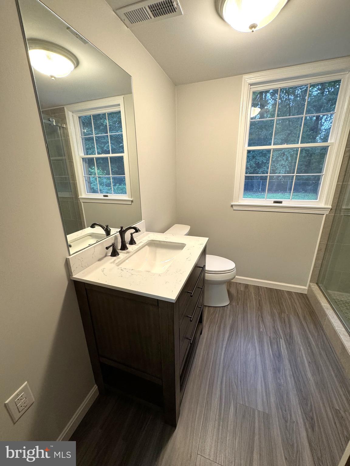 MURRAY HILL - Residential