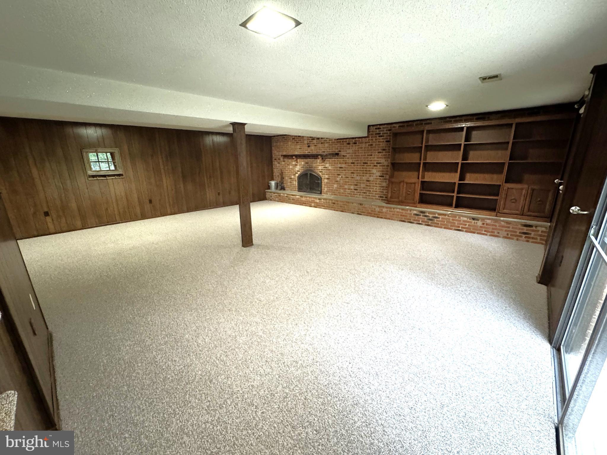 MURRAY HILL - Residential